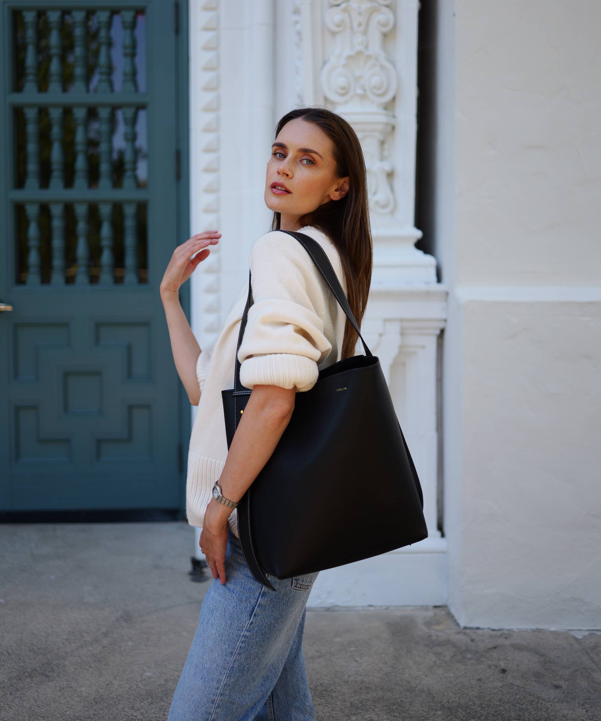 AALLYN - Jolina Bucket Tote - Leather: Wood Berry/Silver - Image 11