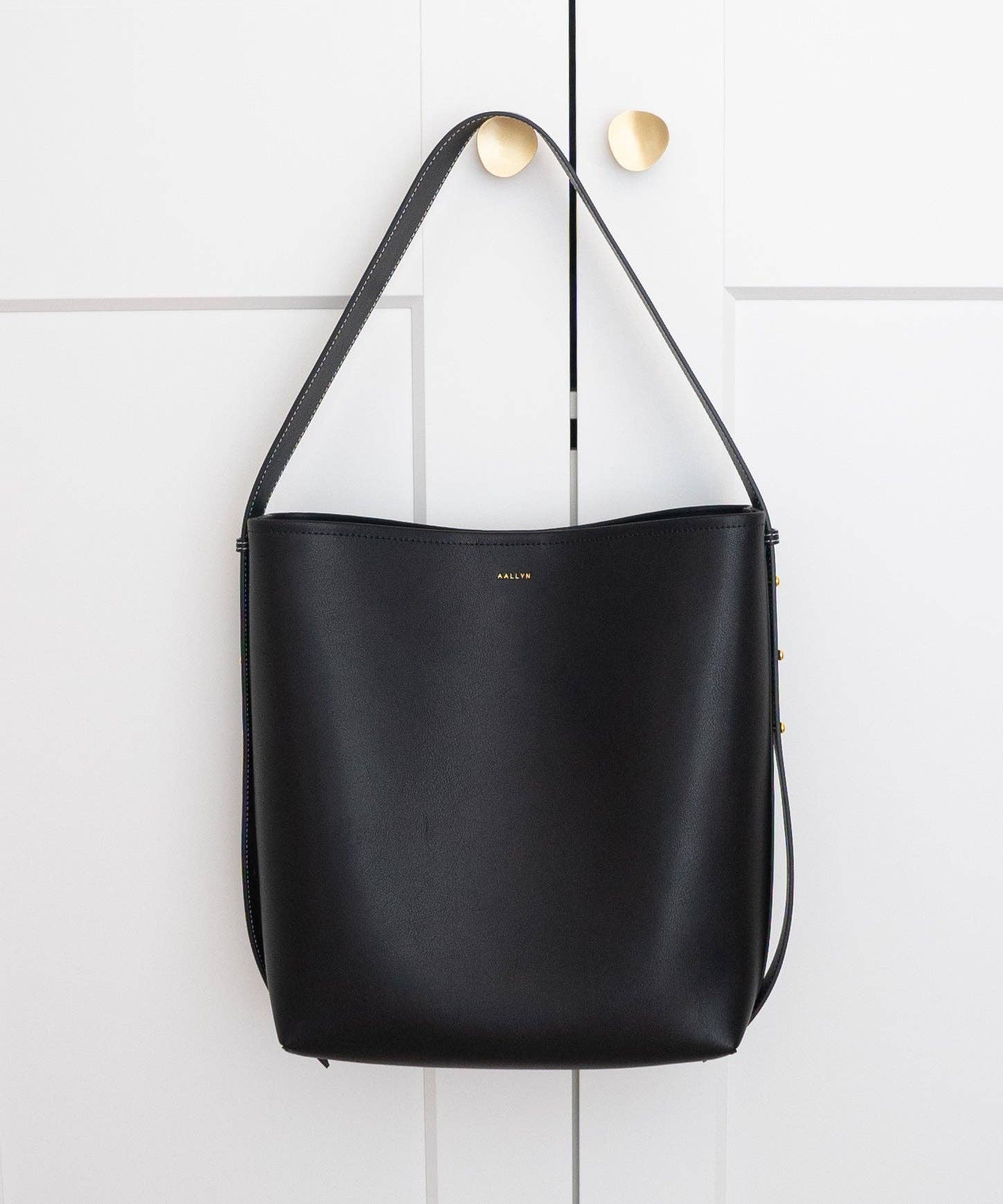 AALLYN - Jolina Bucket Tote - Leather: Wood Berry/Silver - Image 17