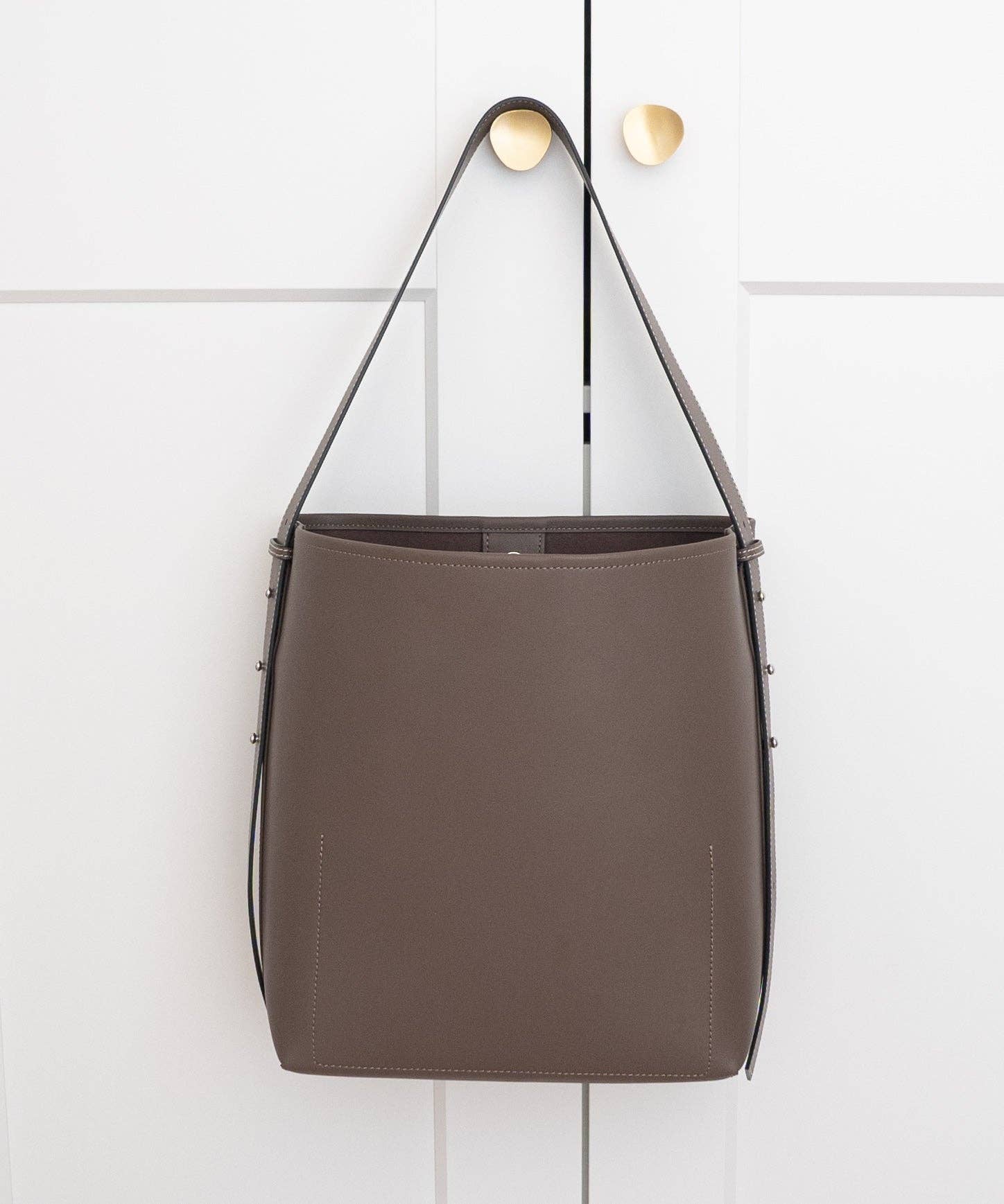 AALLYN - Jolina Bucket Tote - Leather: Wood Berry/Silver - Image 23