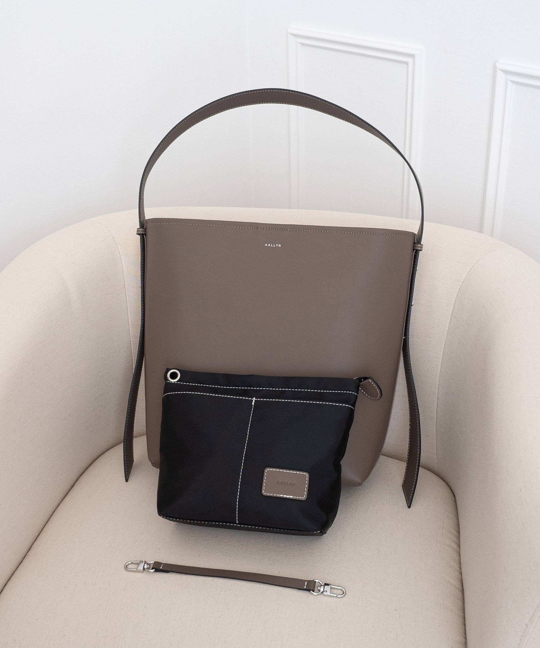 AALLYN - Jolina Bucket Tote - Leather: Wood Berry/Silver - Image 26