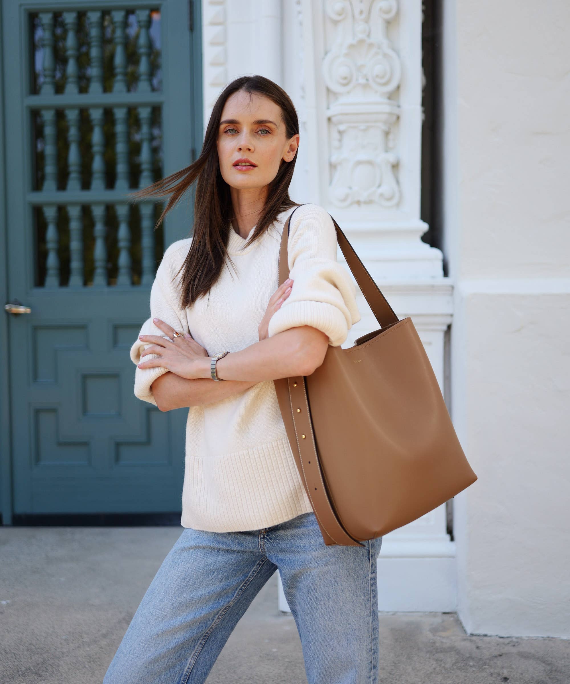 AALLYN - Jolina Bucket Tote - Leather: Wood Berry/Silver - Image 5