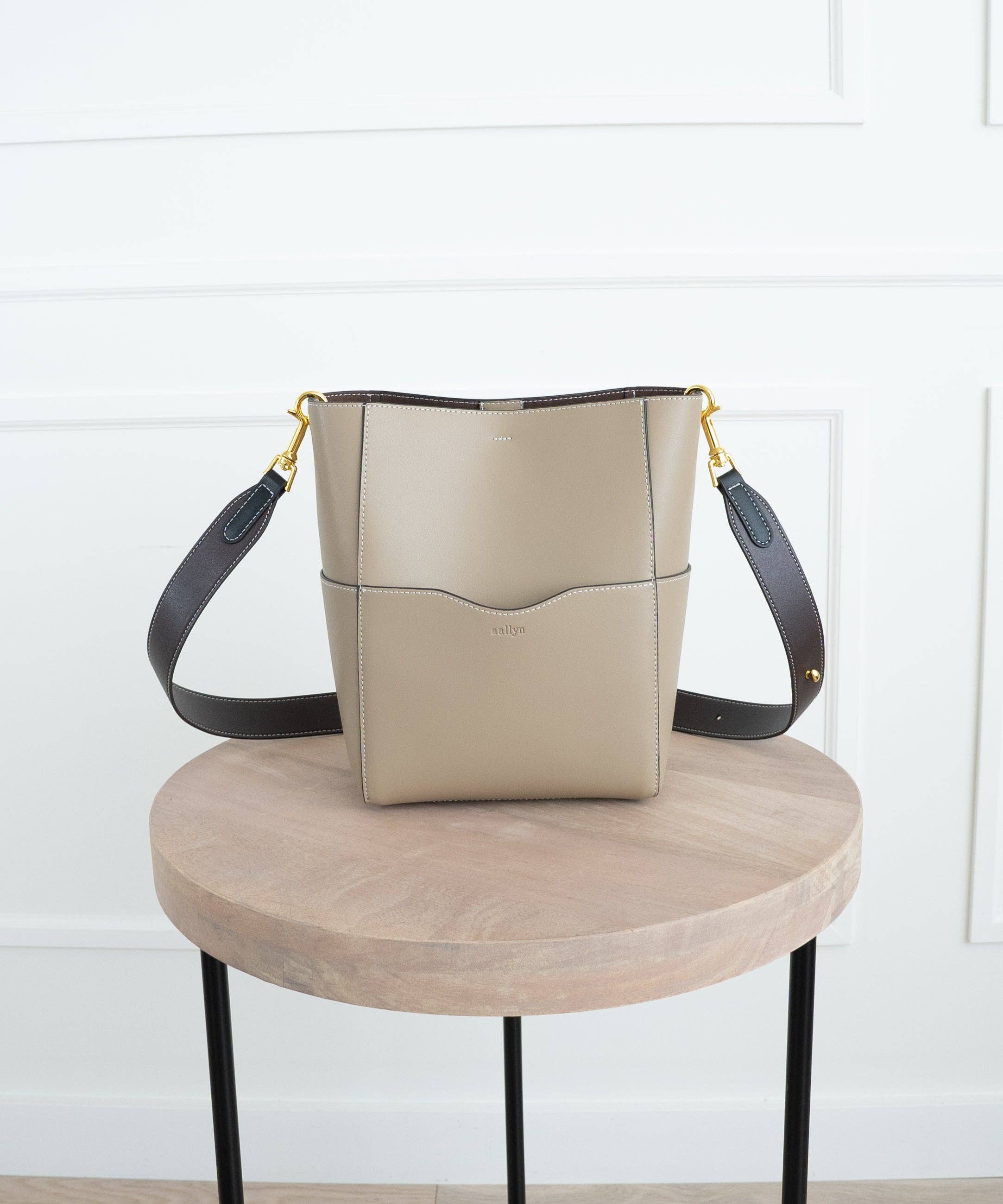 AALLYN - Jordan Bucket Bag - Leather: Olive - Image 23