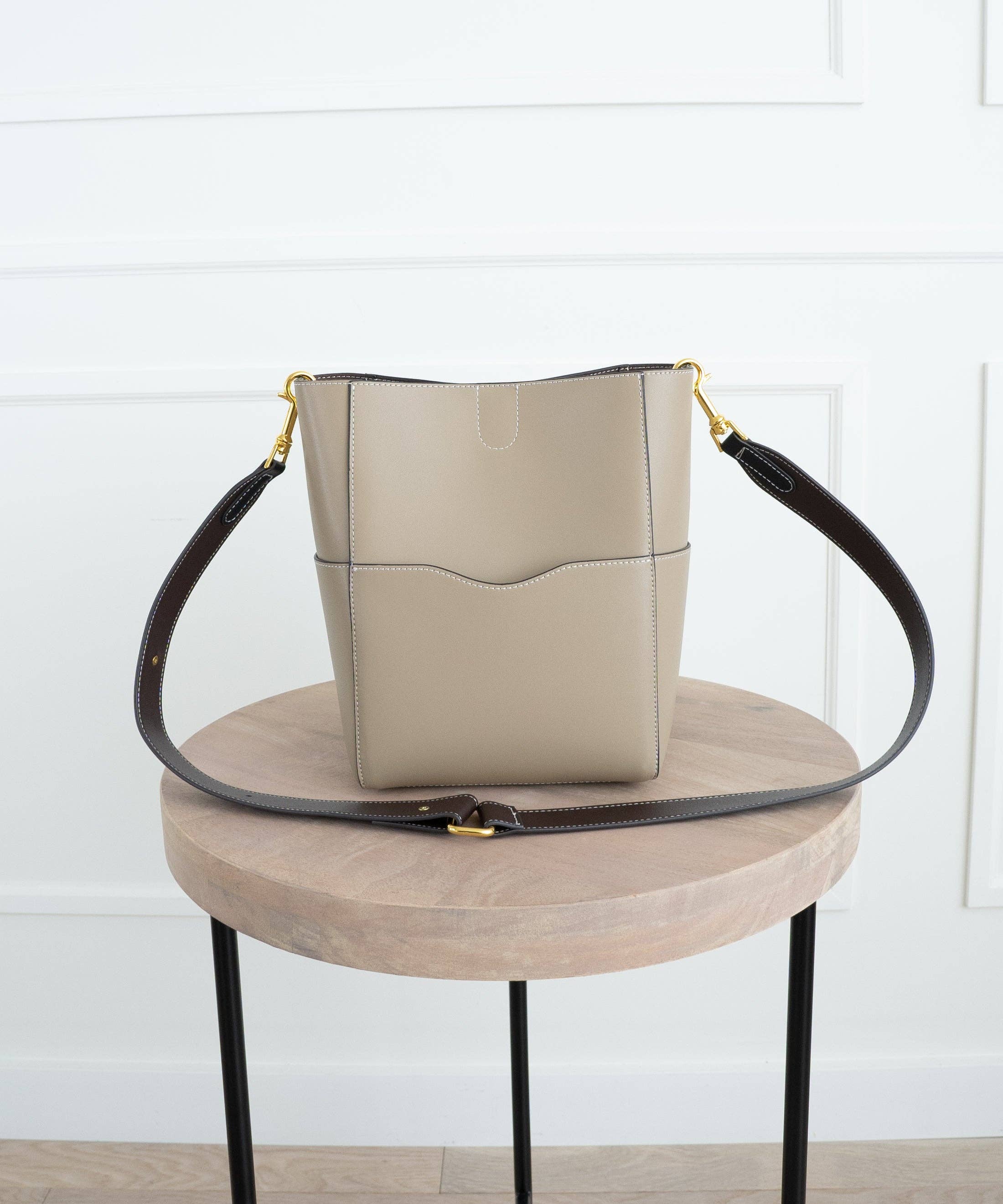 AALLYN - Jordan Bucket Bag - Tobacco/Silver - Image 22