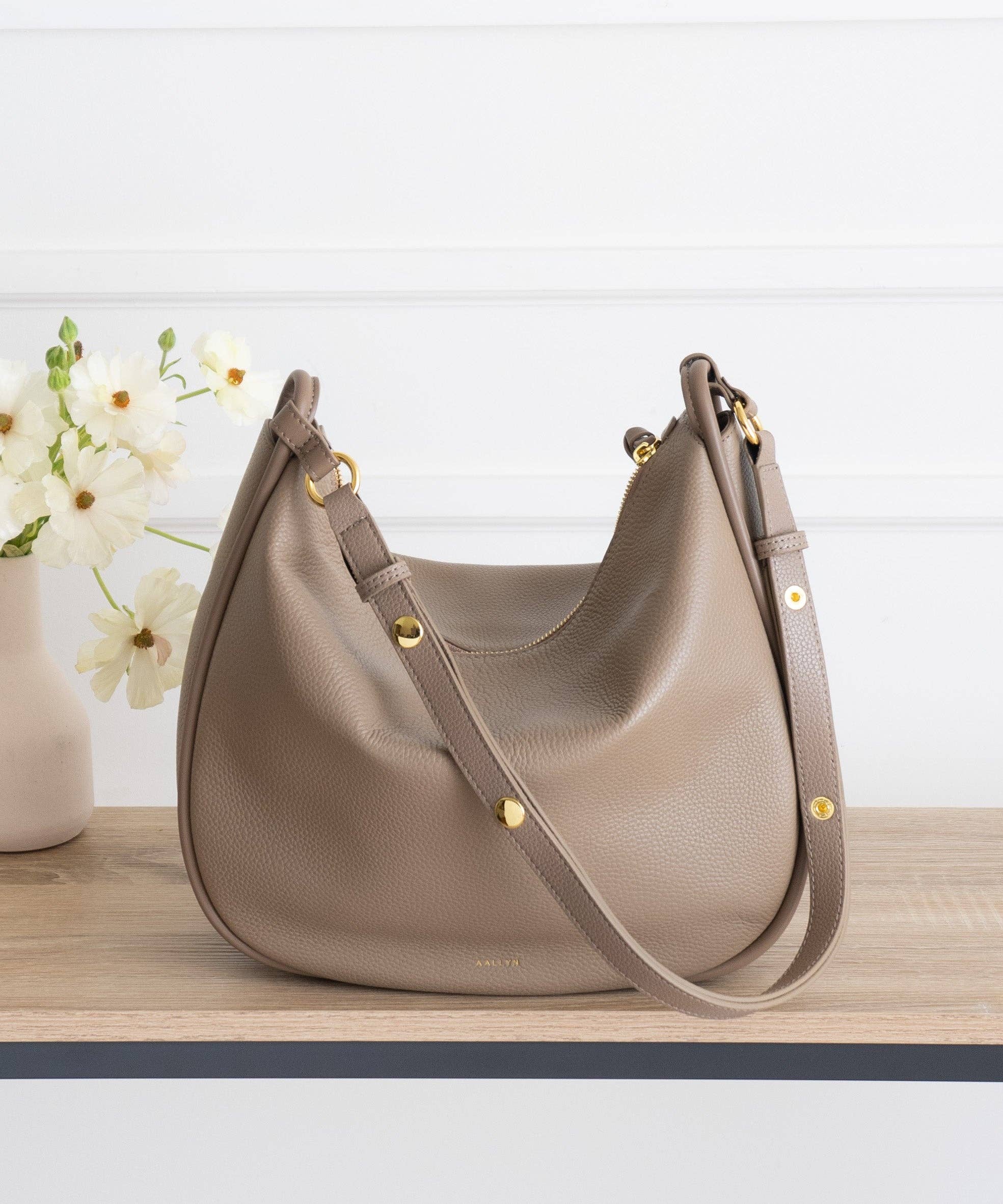 AALLYN - Marley Hobo - Leather: Biscotti - Image 15
