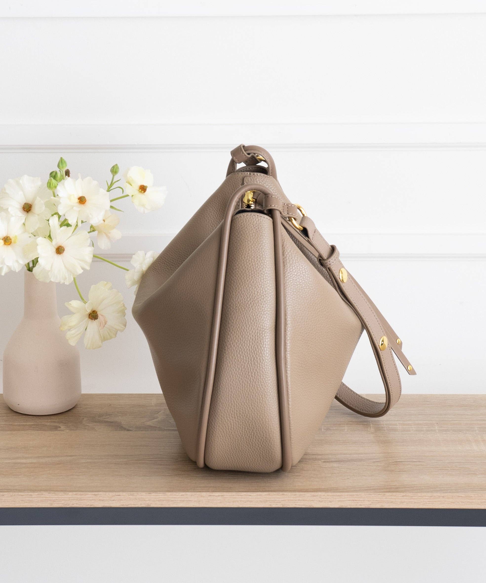 AALLYN - Marley Hobo - Leather: Biscotti - Image 17