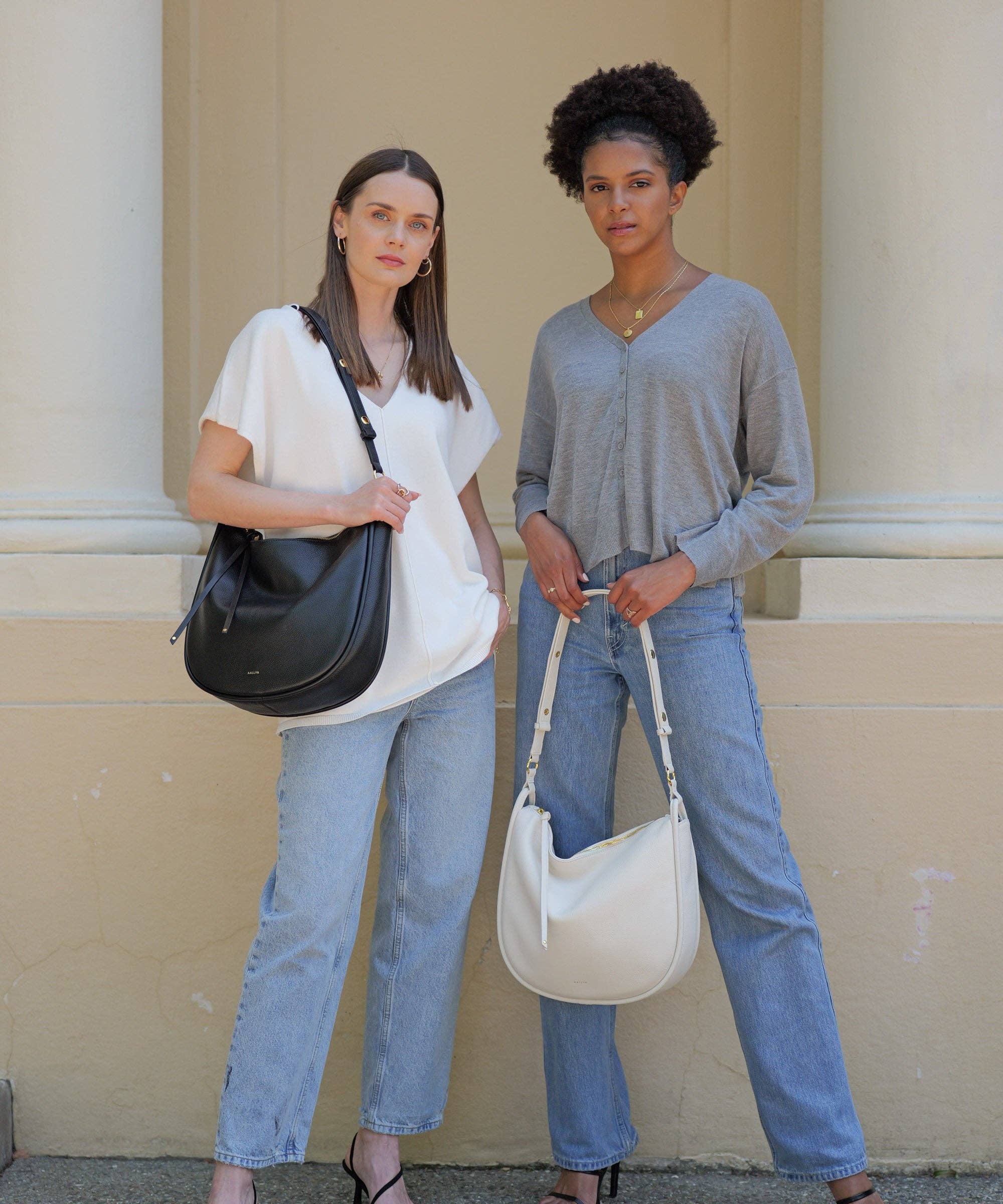 AALLYN - Marley Hobo - Leather: Biscotti - Image 4