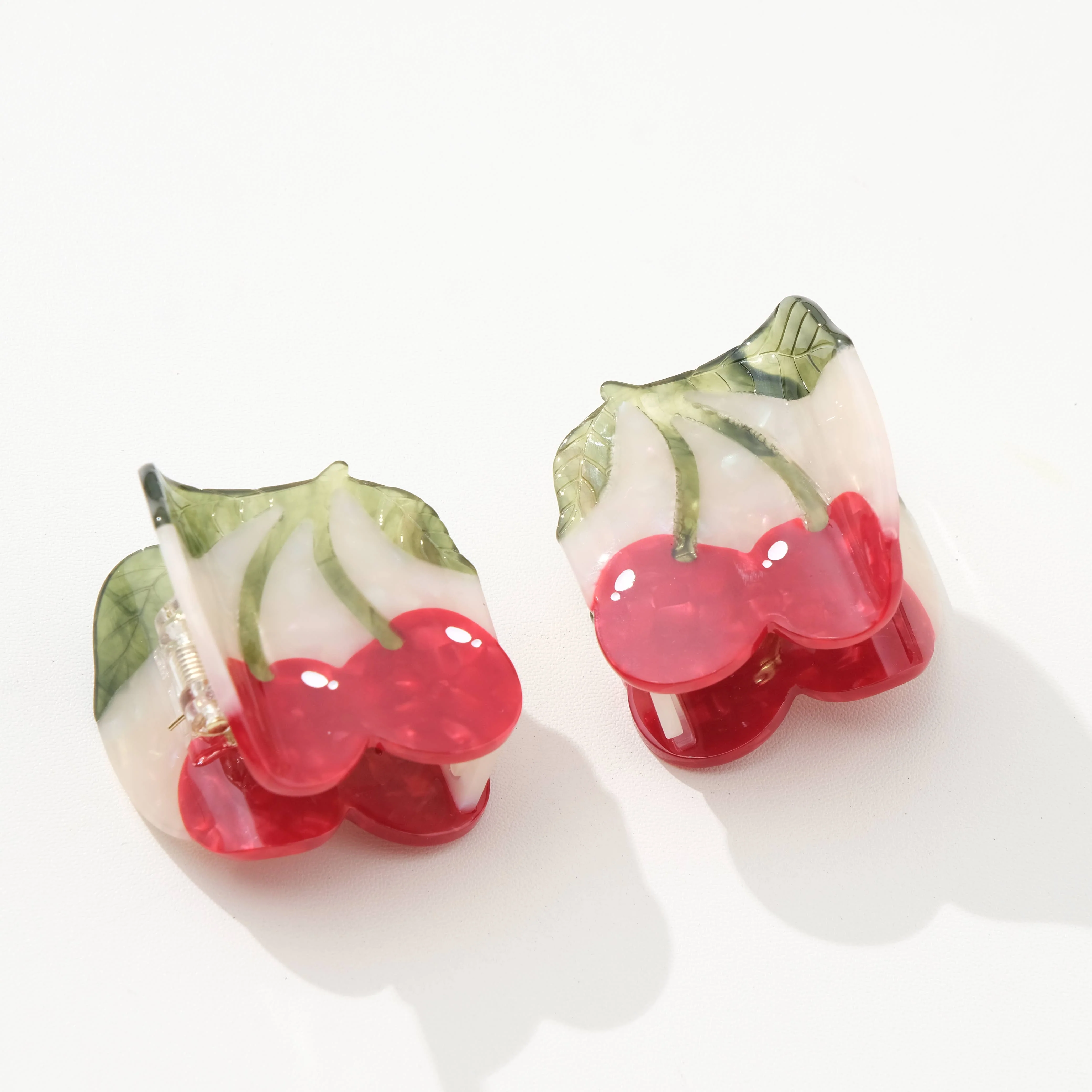 Adorro - Cherry Claw Clip - Small - Image 2