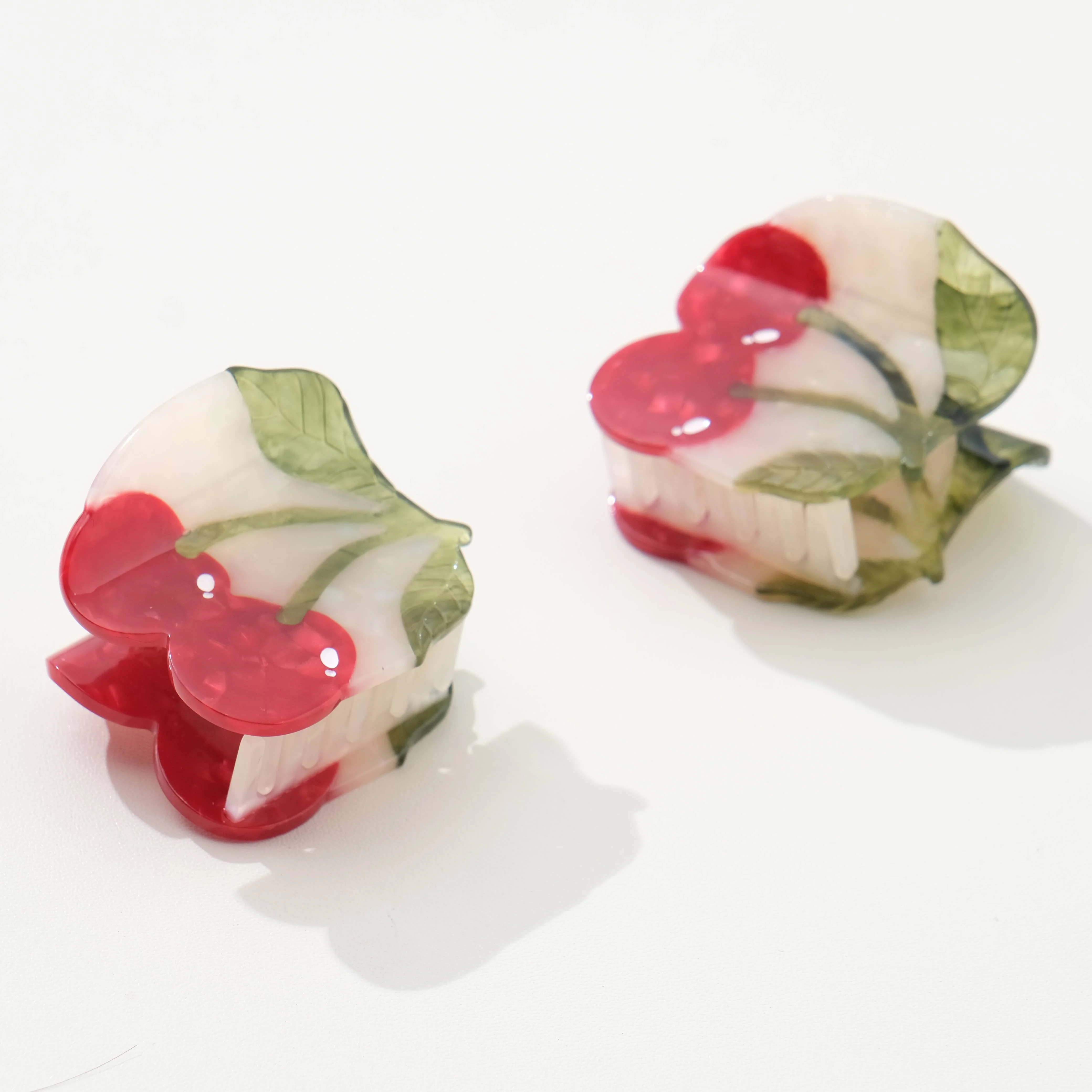 Adorro - Cherry Claw Clip - Small - Image 6