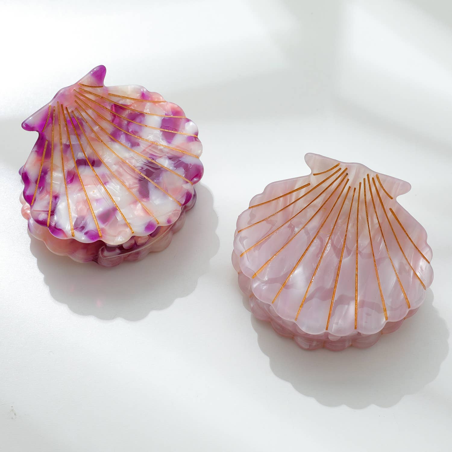 Adorro - Seashell Claw Clip - Image 2