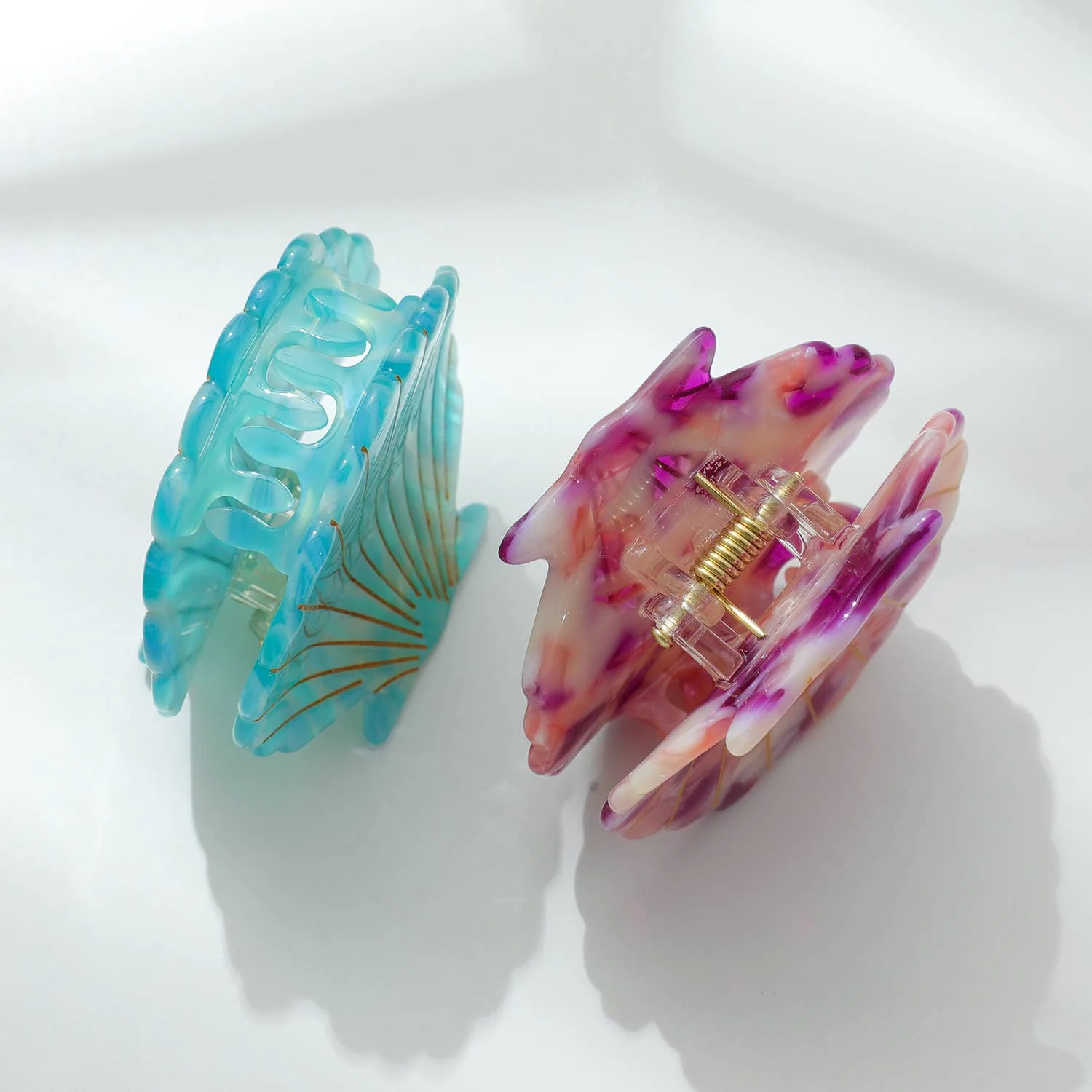 Adorro - Seashell Claw Clip - Image 3
