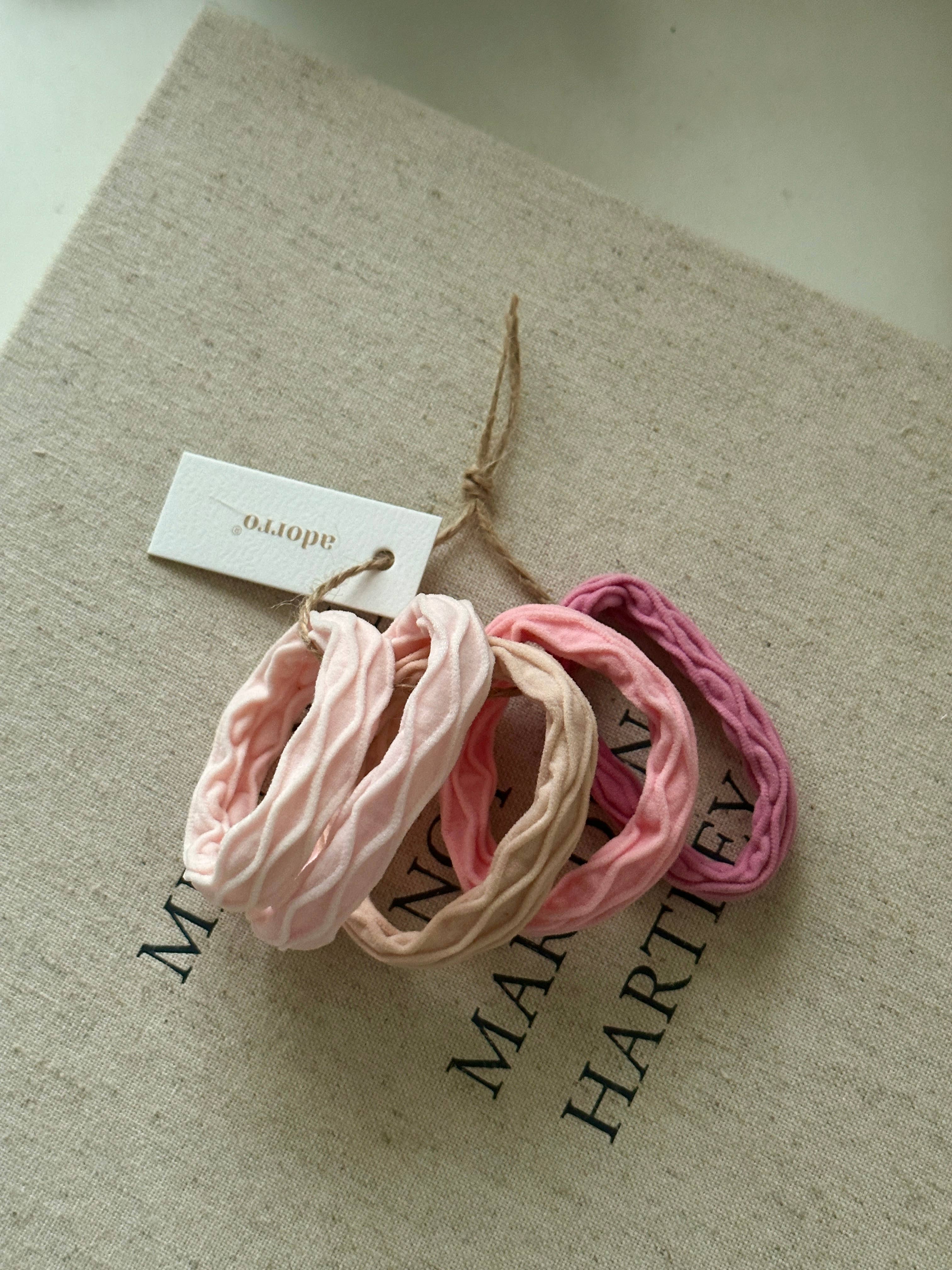 Adorro - Pink Wavy Seamless Hair Ties - Image 2