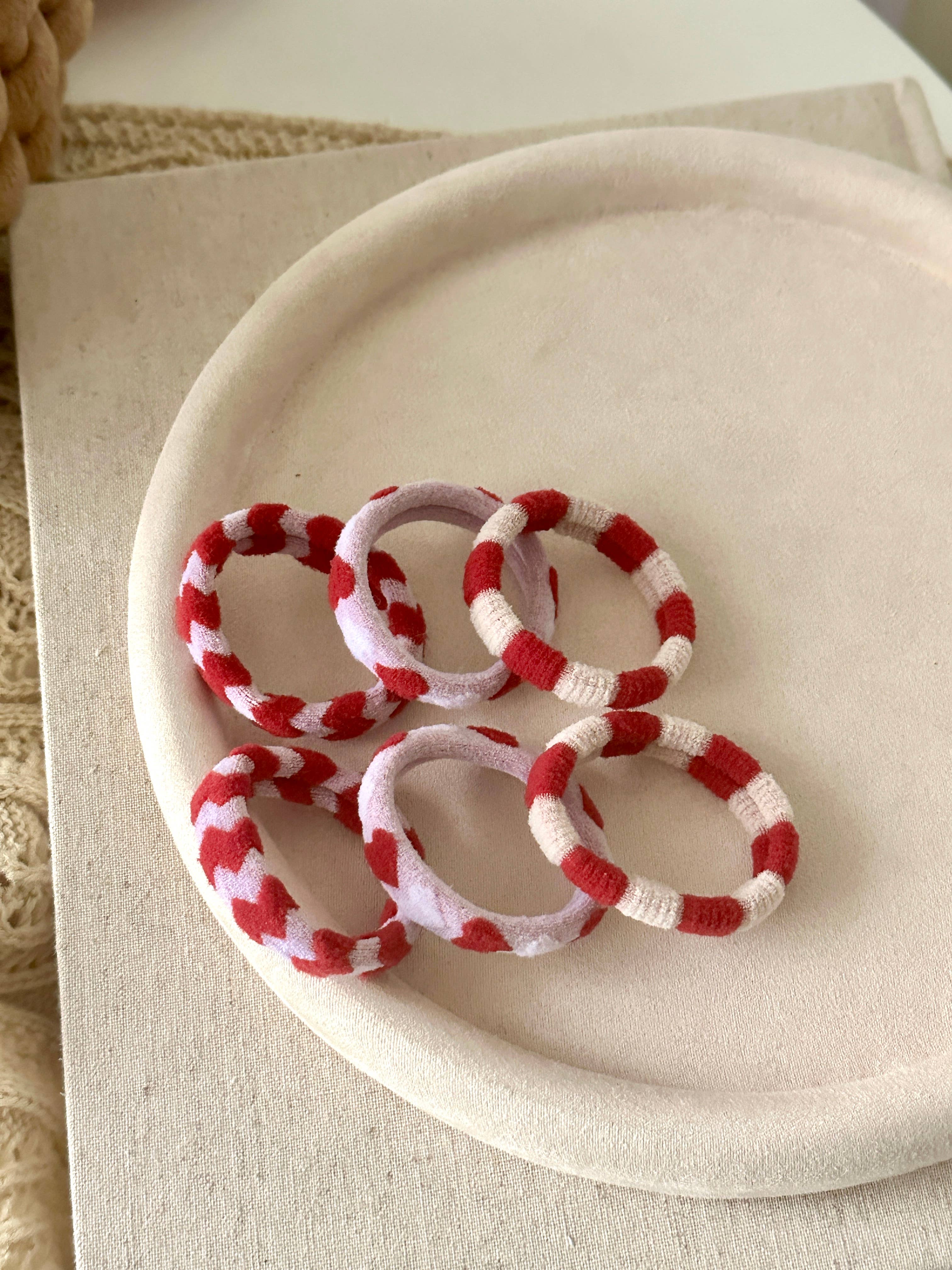 Adorro - Valentine's Day Seamless Hair Ties - Image 5