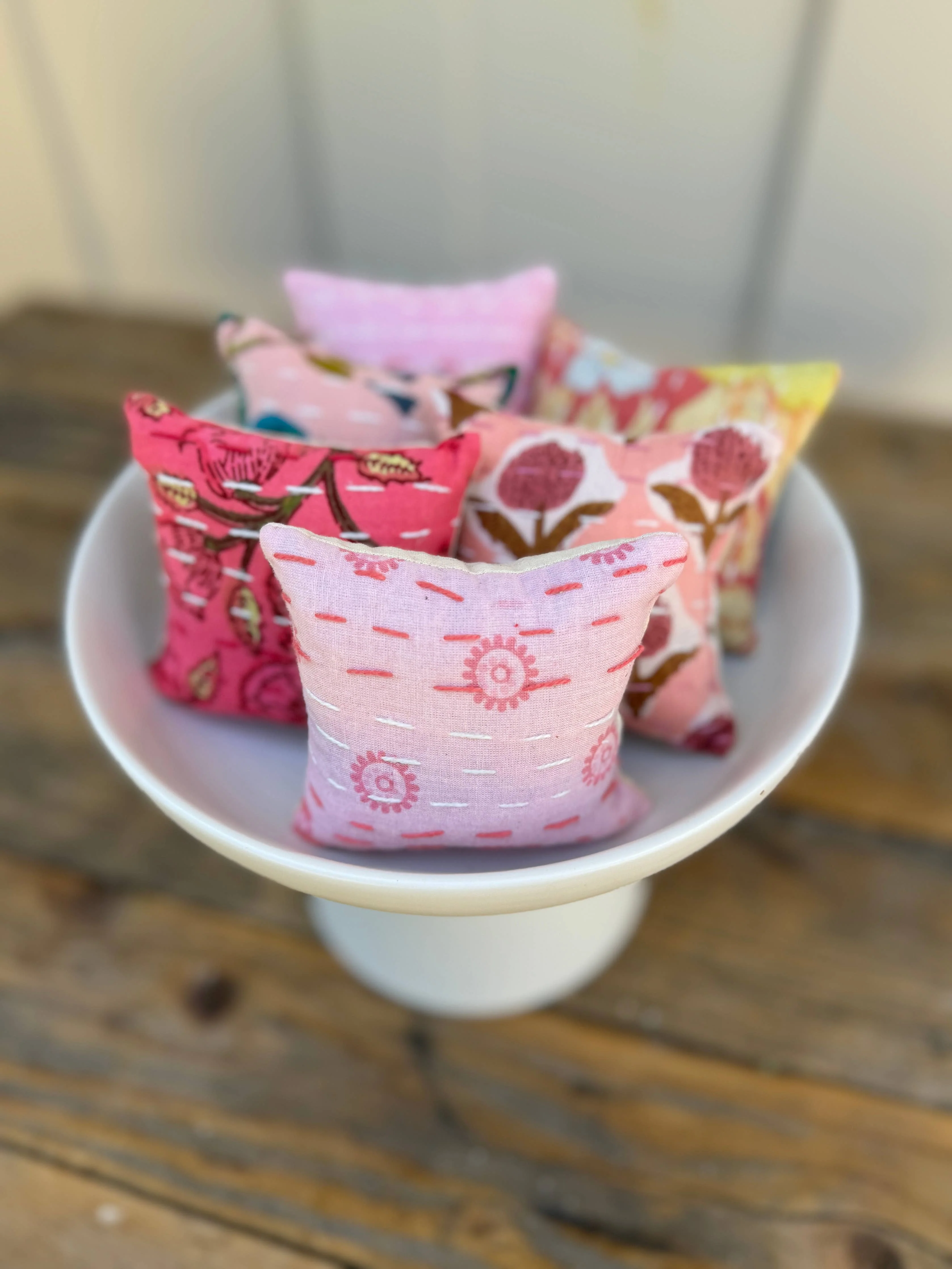 Belle's Nest - Pink Square Lavender Sachets  - Image 3
