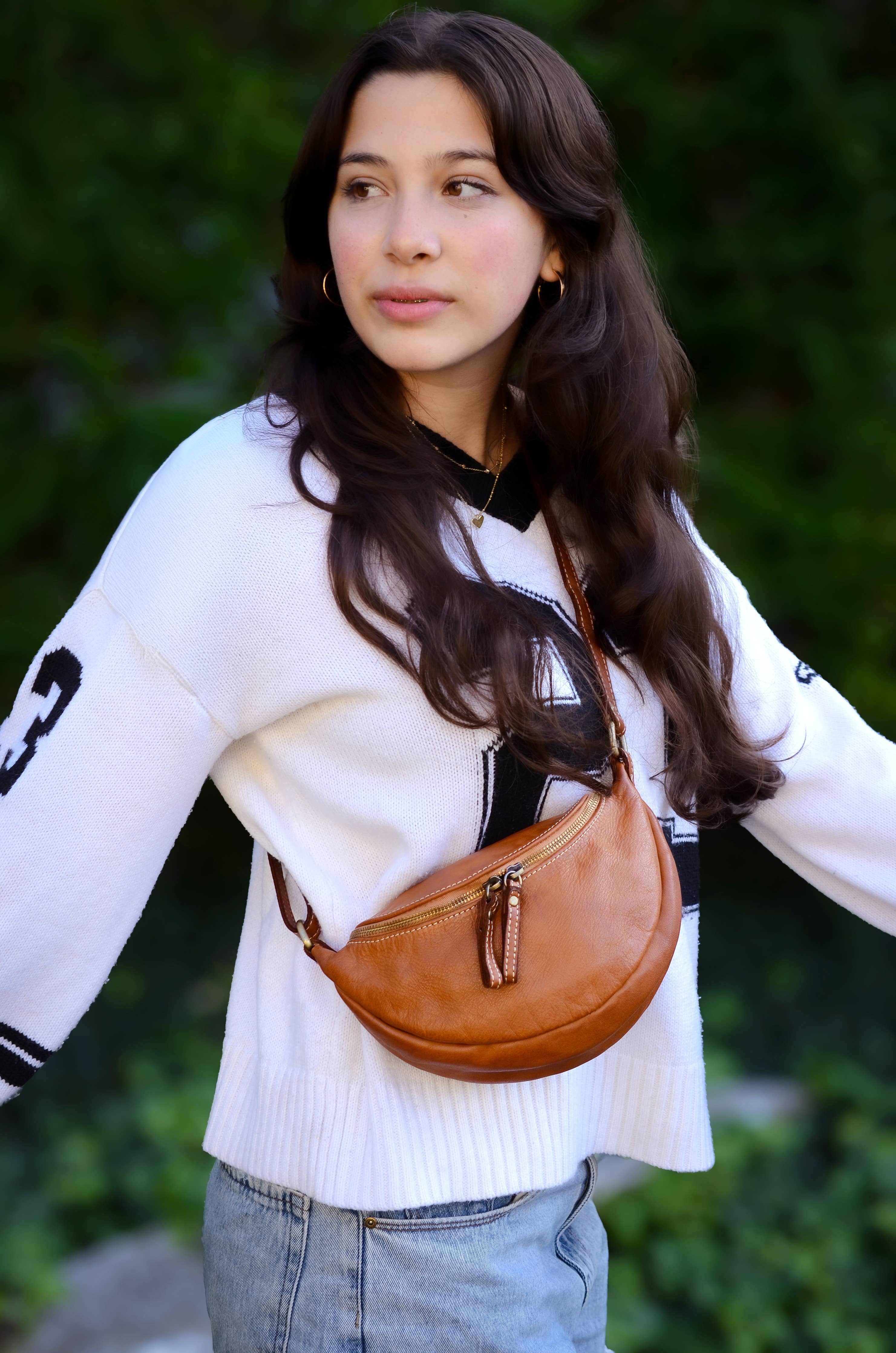 Bolsa Nova Handbags - Avery Crossbody: Cognac - Image 2