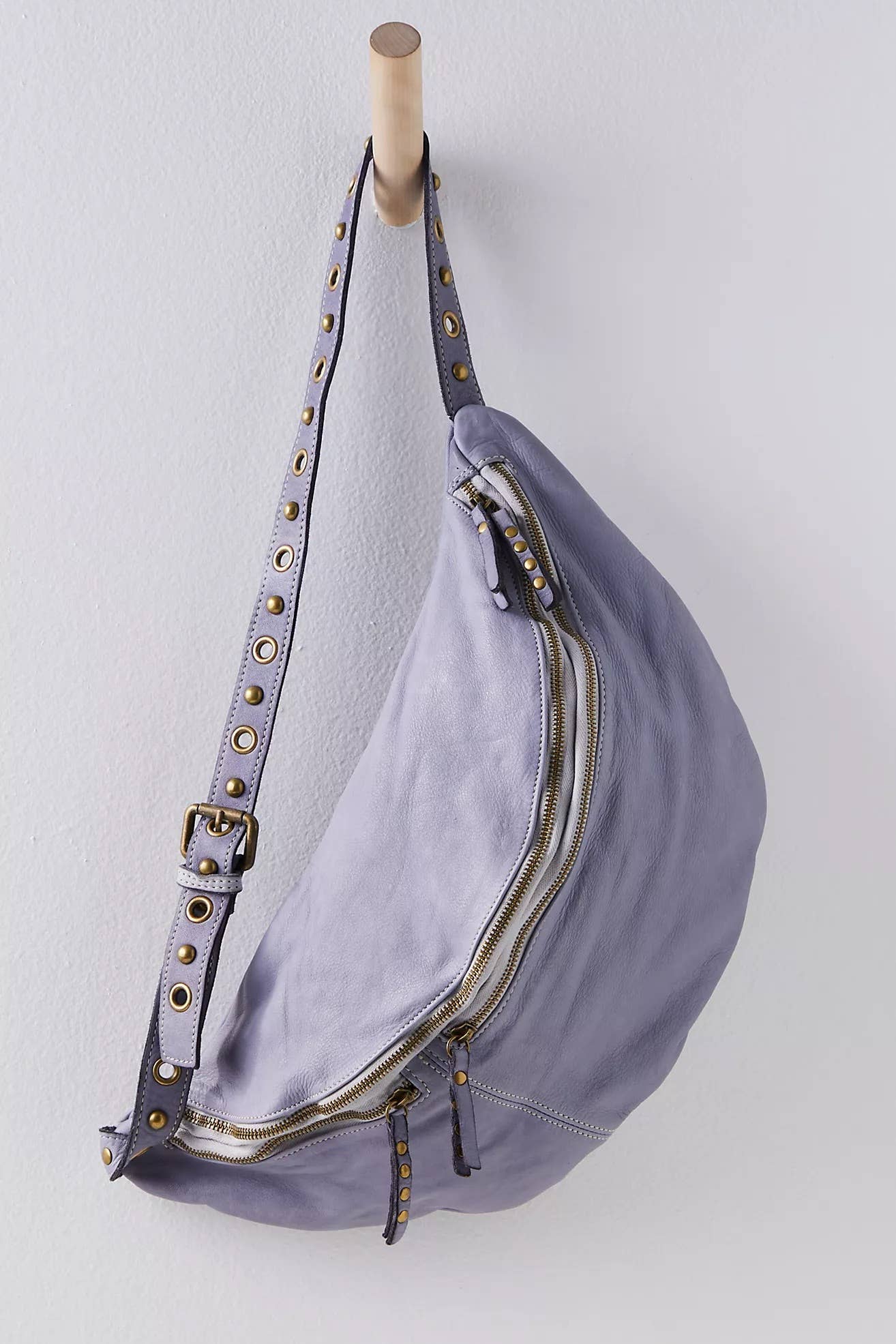 Bolsa Nova Handbags - Bella Large Black Leather Sling Bag - Image 22