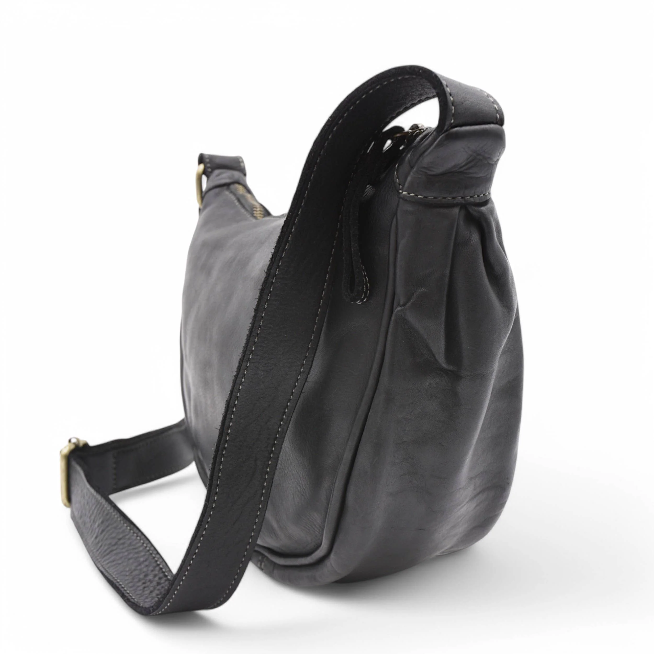 Bolsa Nova Handbags - Hug Hobo: Black - Image 8