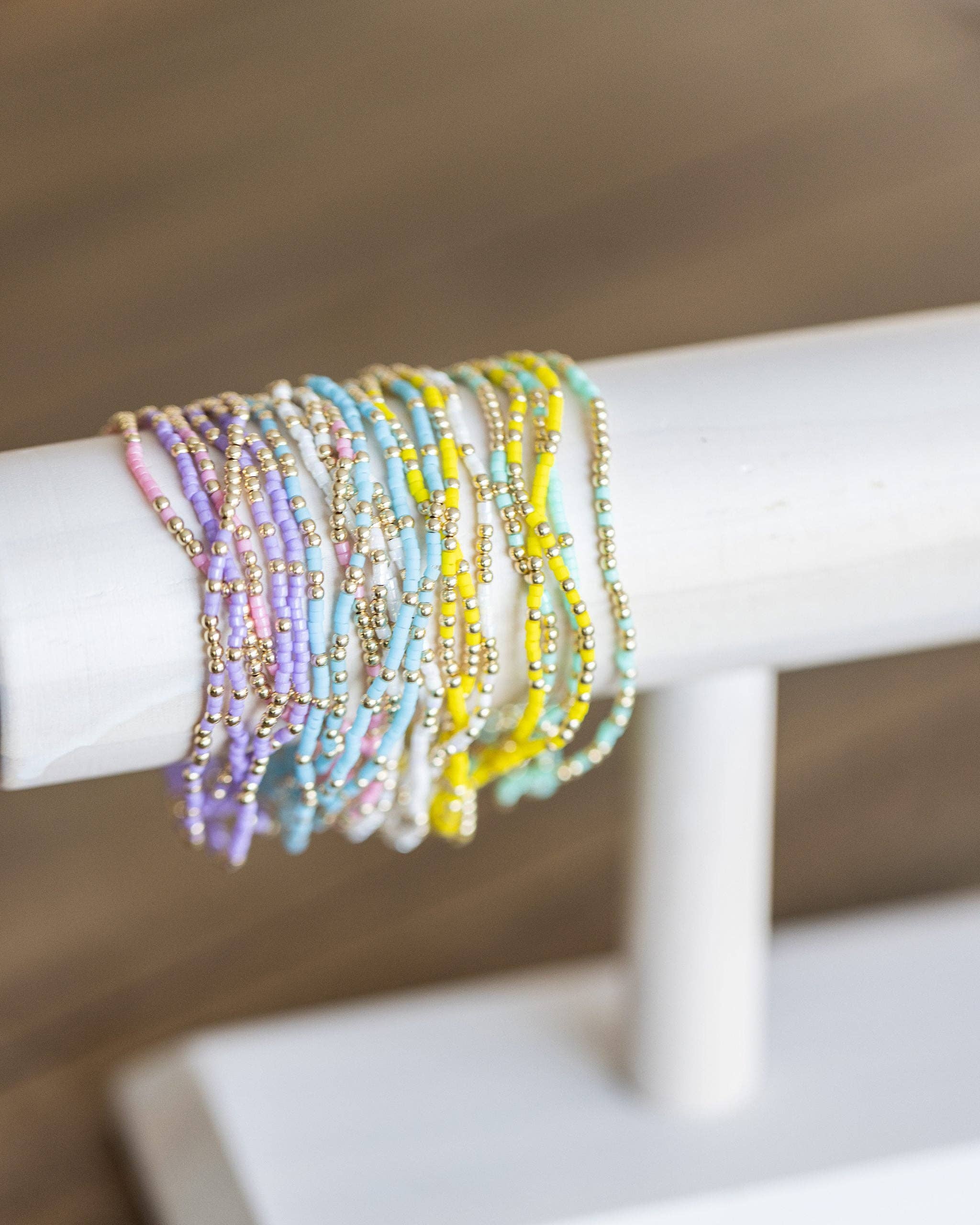 Coast and Cove - Goldie Sprinkle Beaded Bracelet- BLUE - Image 3