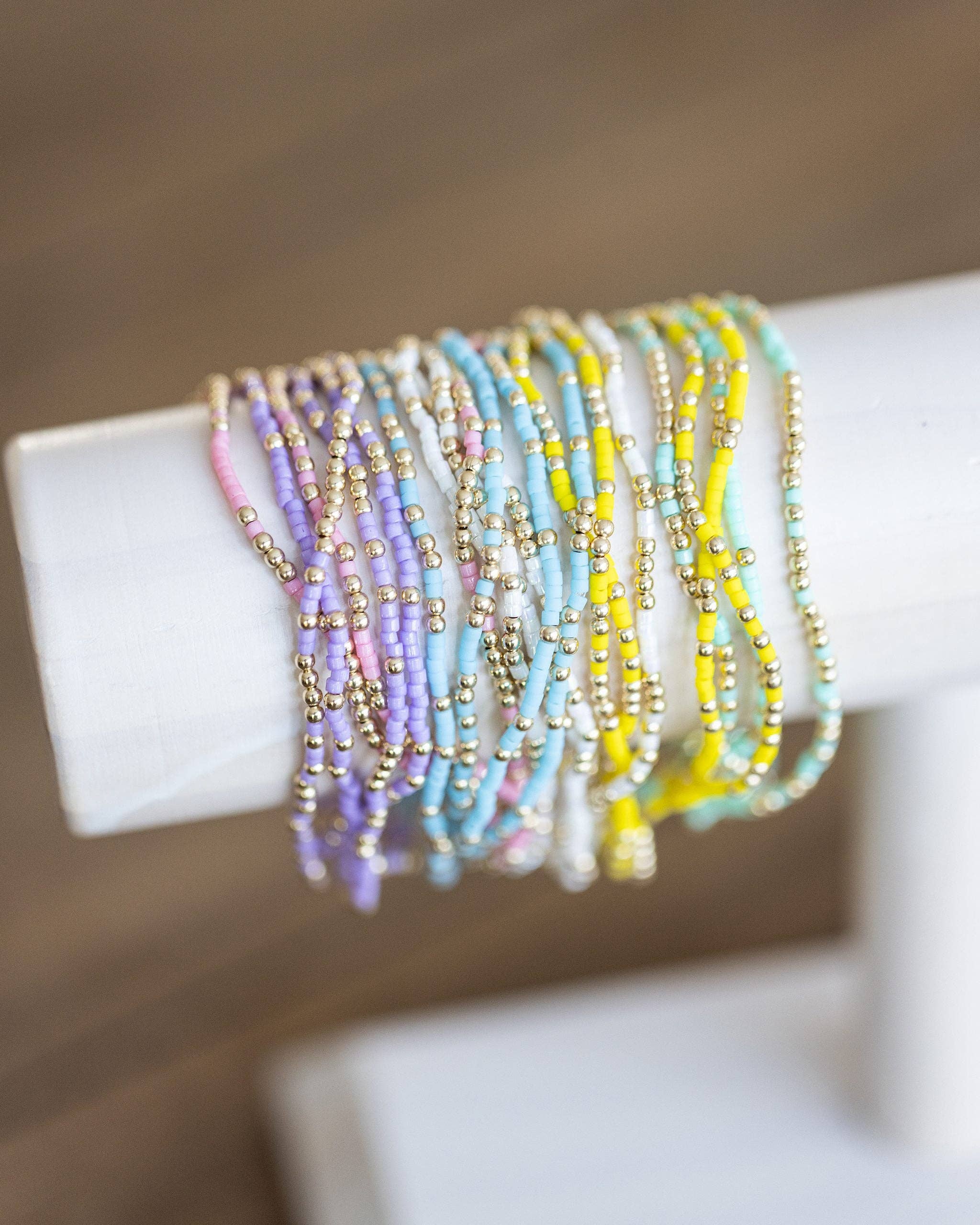 Coast and Cove - Goldie Sprinkle Beaded Bracelet- YELLOW - Image 2