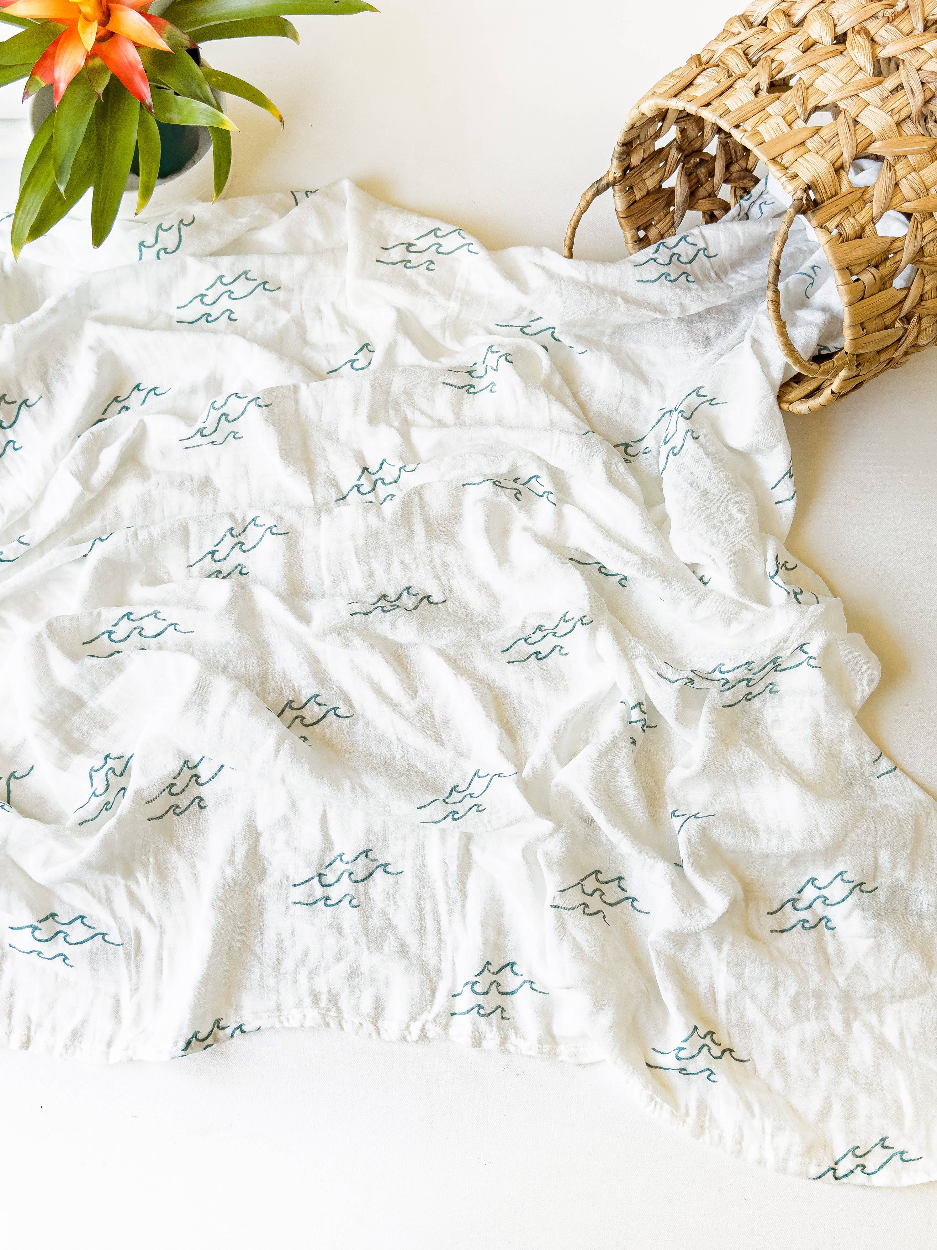 Coca + B. - Surfer Wave Organic Bamboo Swaddle - Image 6