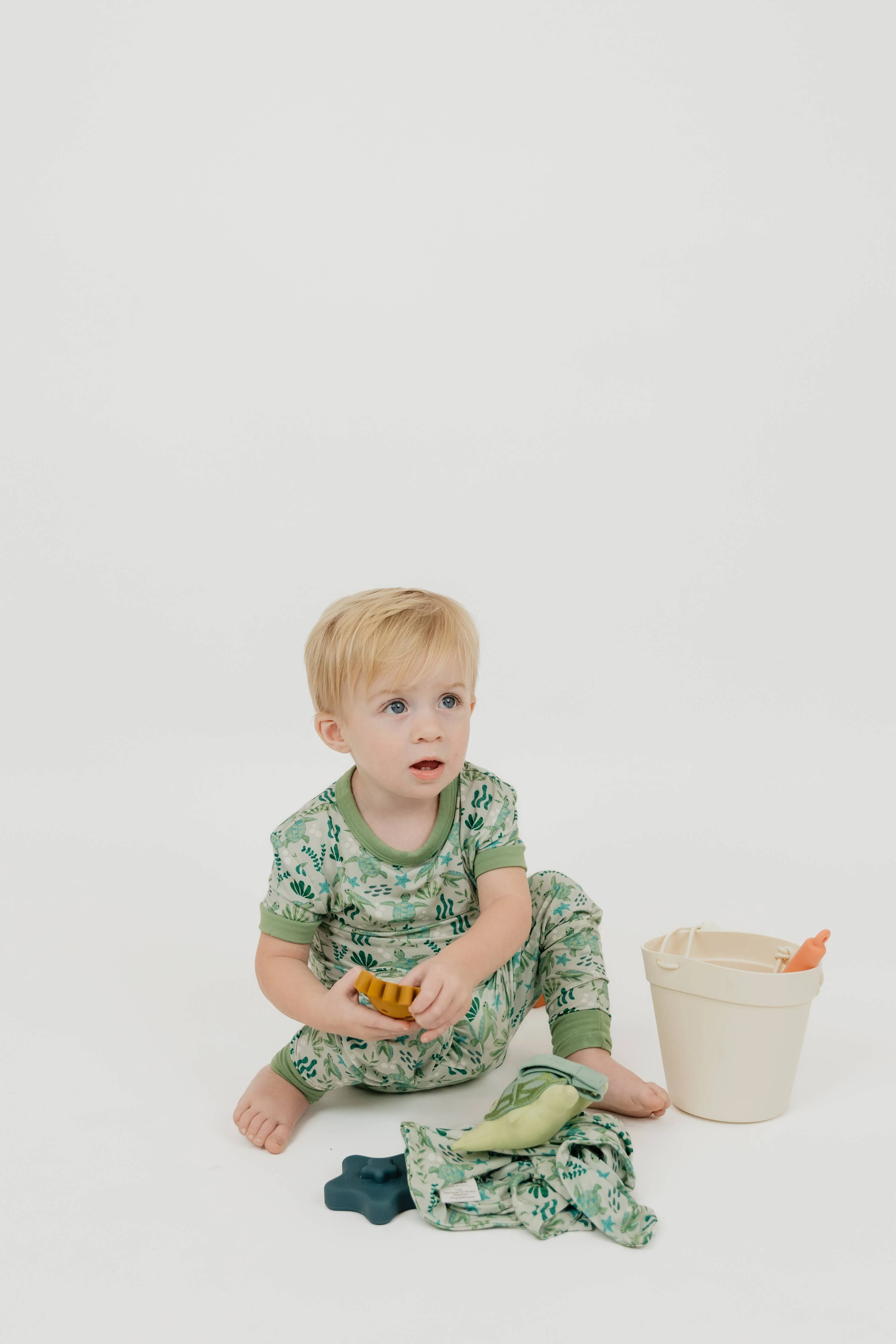Emerson and Friends - Save the Sea Turtles Bamboo Kids Pajamas - Image 3
