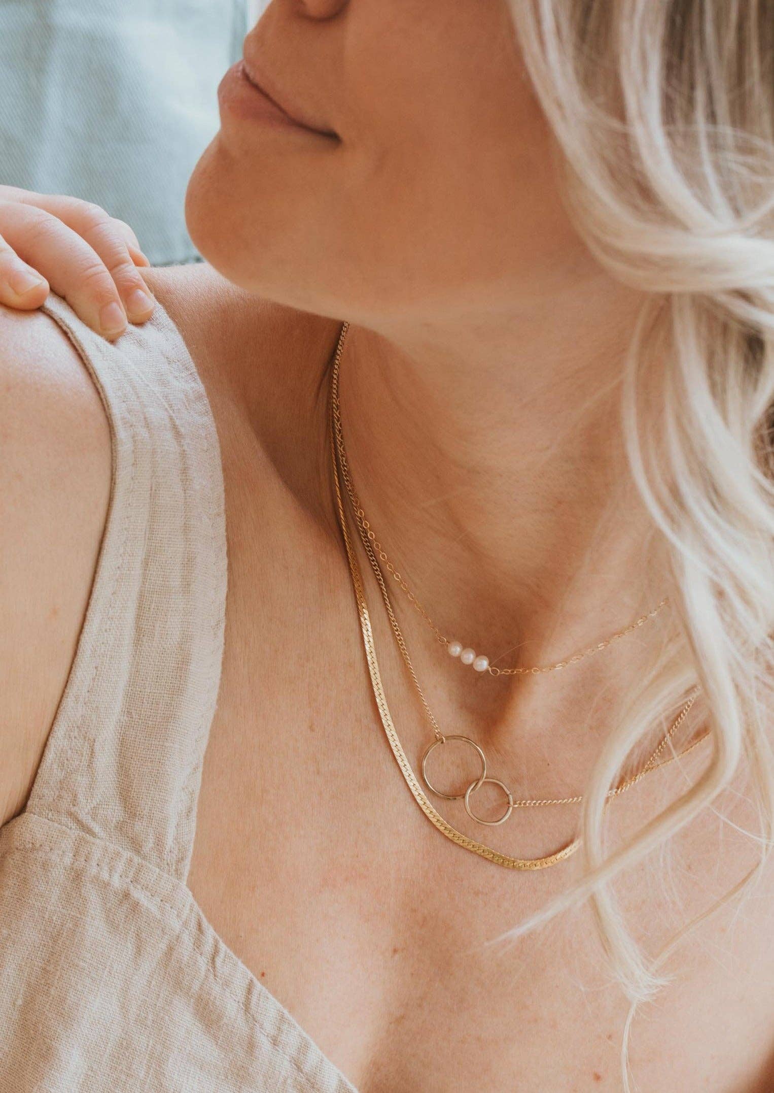Hello Adorn - Pearl Linked Necklace - Image 8
