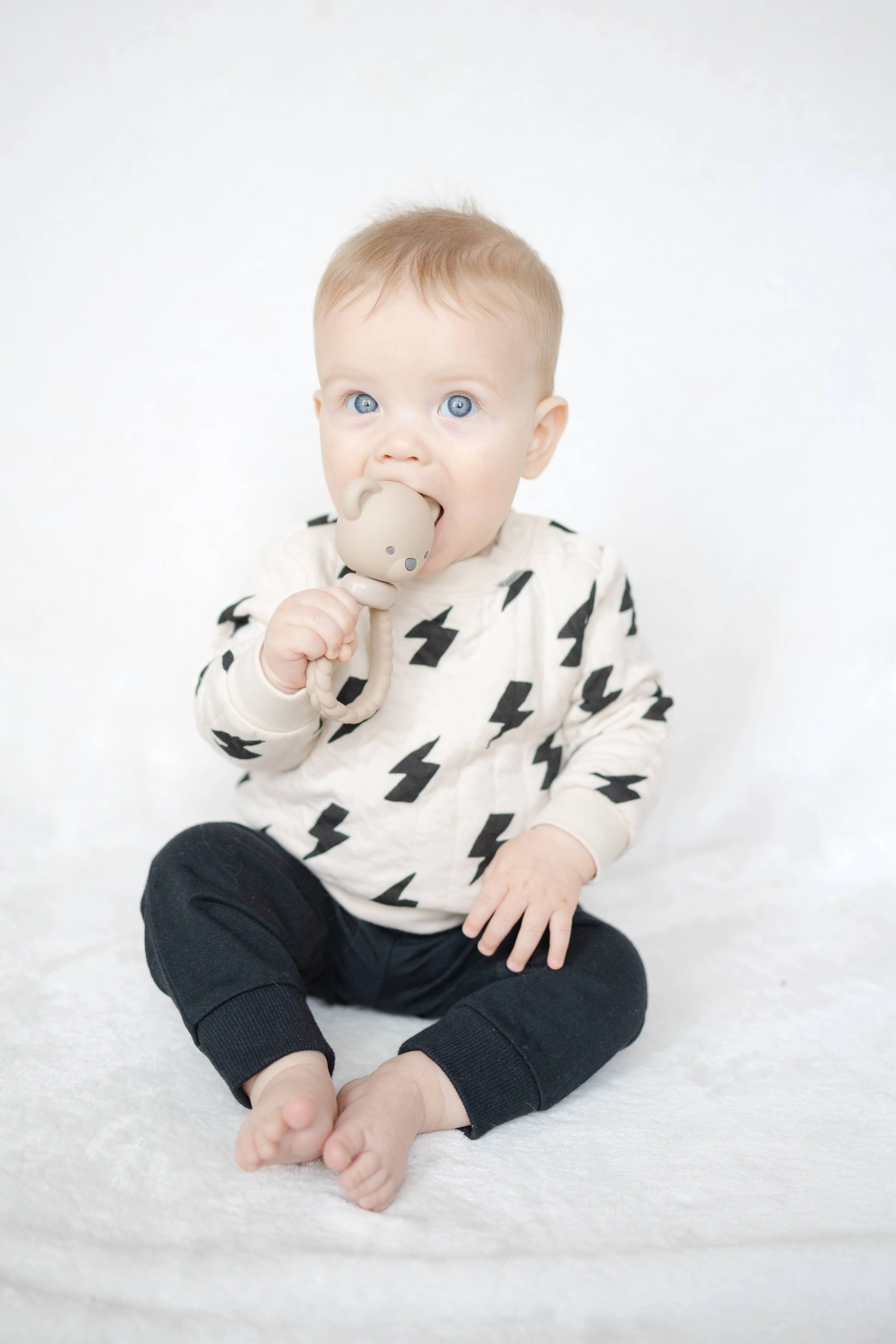 Itzy Ritzy - Bear Rattle - Image 6
