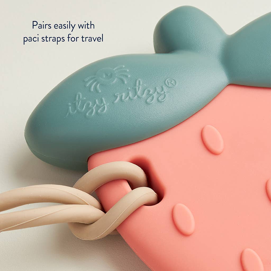 Itzy Ritzy - Strawberry Rattle - Image 3
