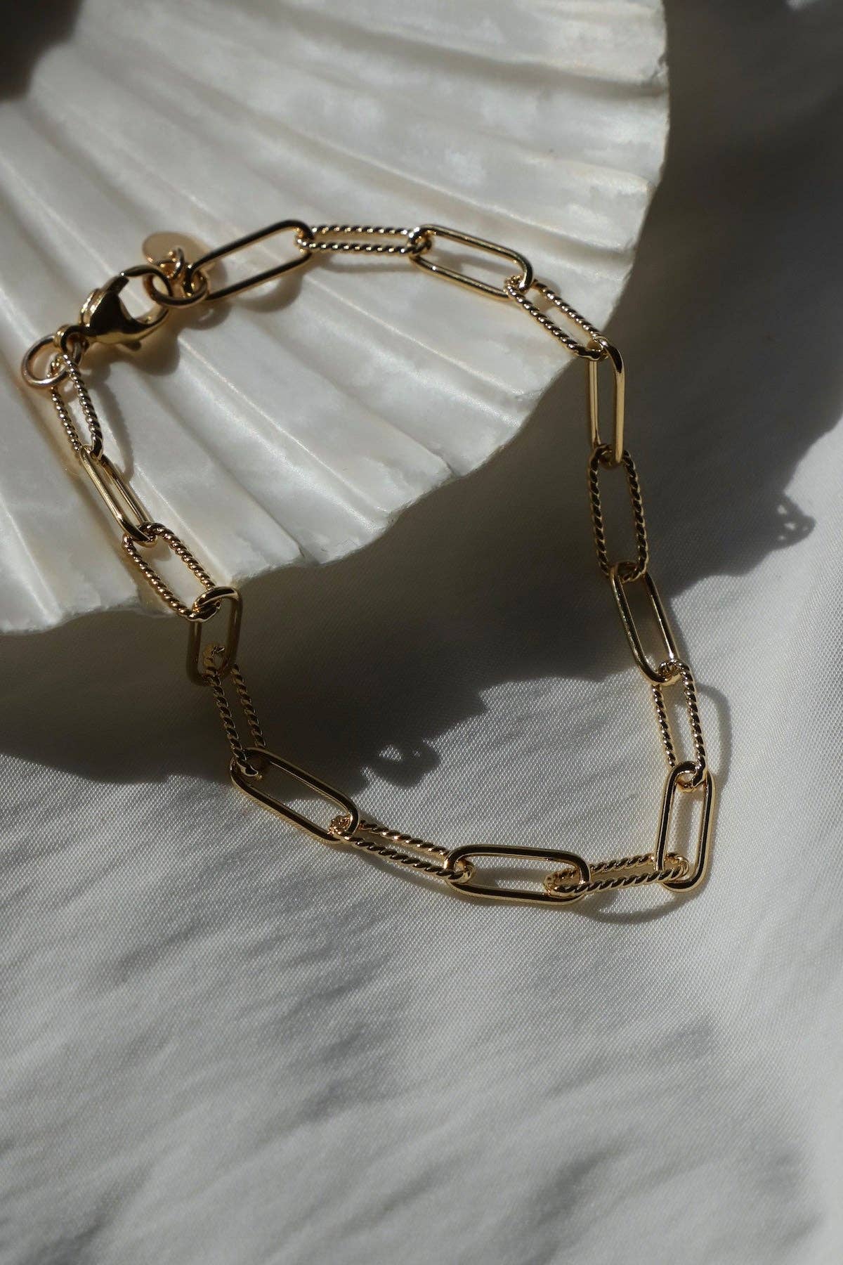 Katie Waltman Jewelry - CECILIA CHAIN BRACELET: Gold - Image 3
