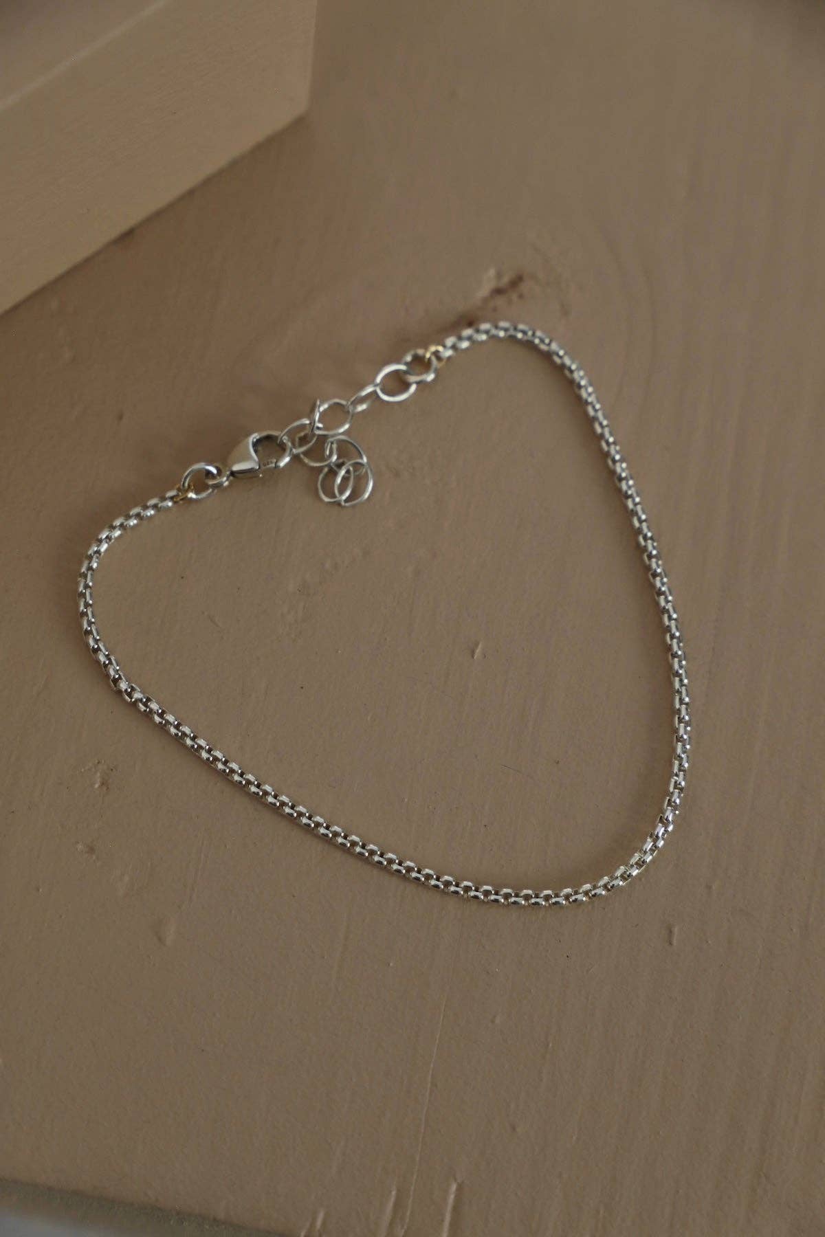 Katie Waltman Jewelry - PETITE STERLING BOX CHAIN BRACELET - Image 6
