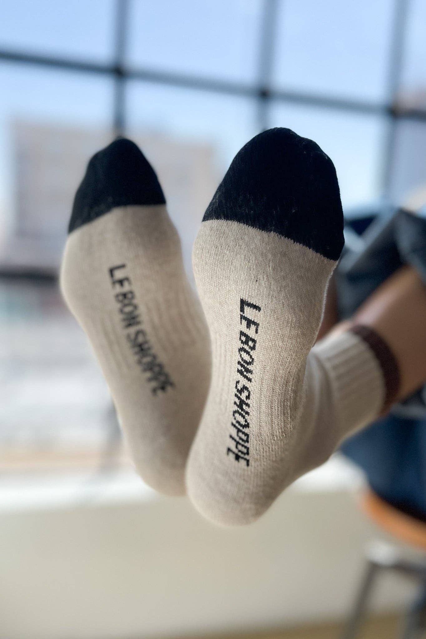 Le Bon Shoppe - Color Block Girlfriend Socks : Black Coffee - Image 3