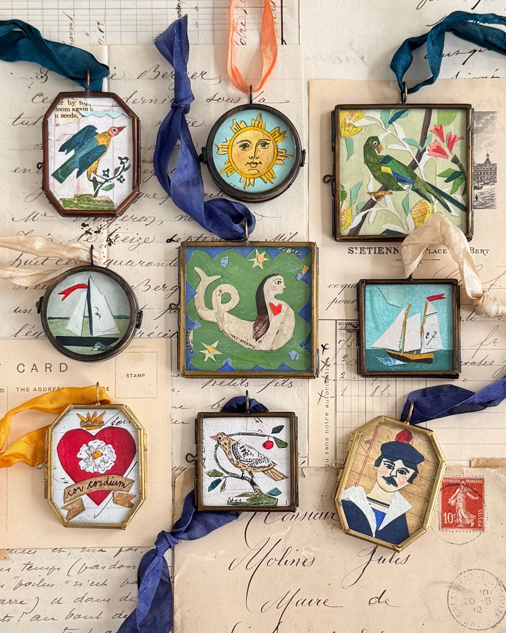 Maris Mirum - Mermaid ~ Art Locket Ornament - Image 2