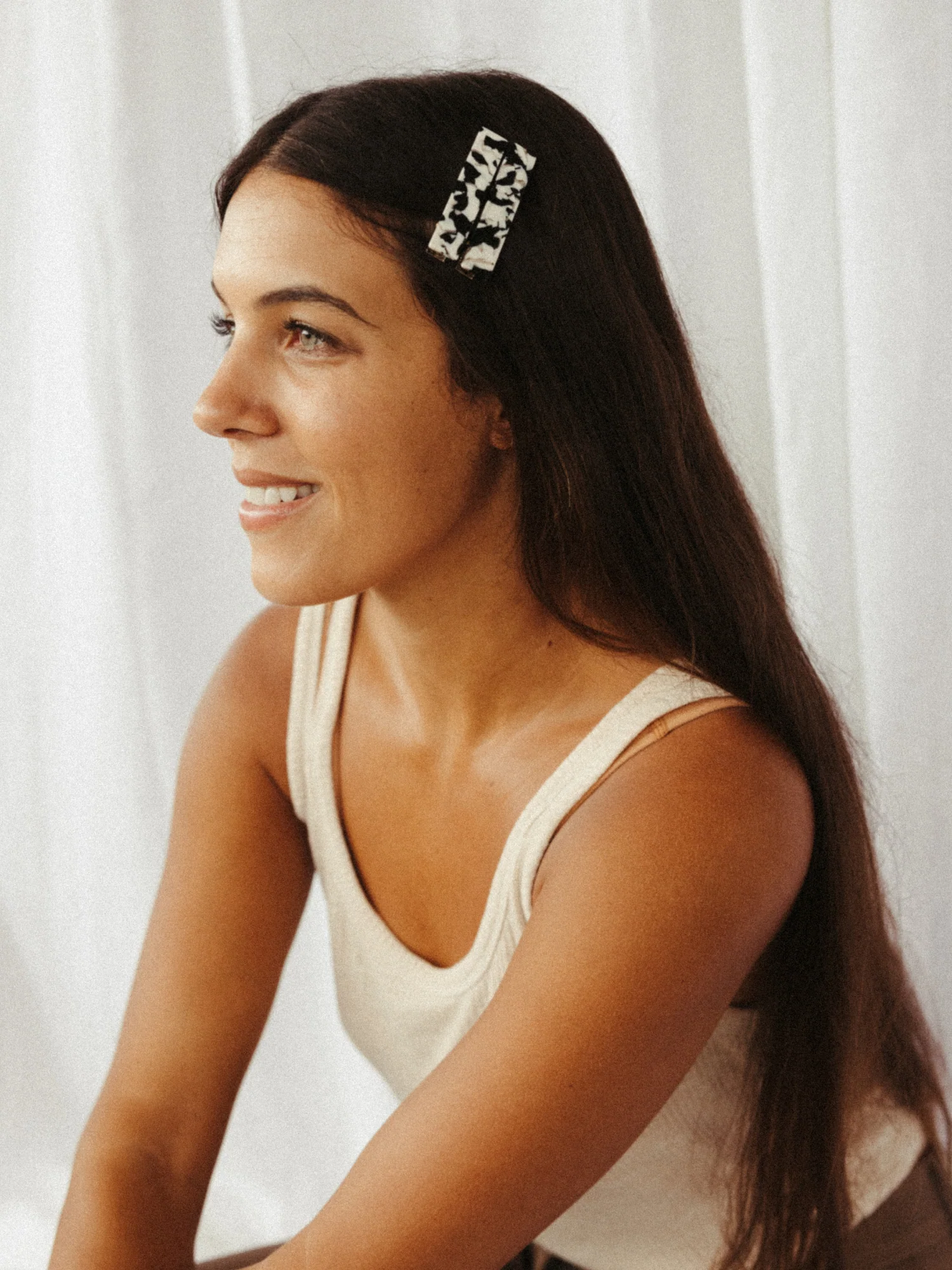 NAT + NOOR - Flora Hair Clips- Black + White - Image 3