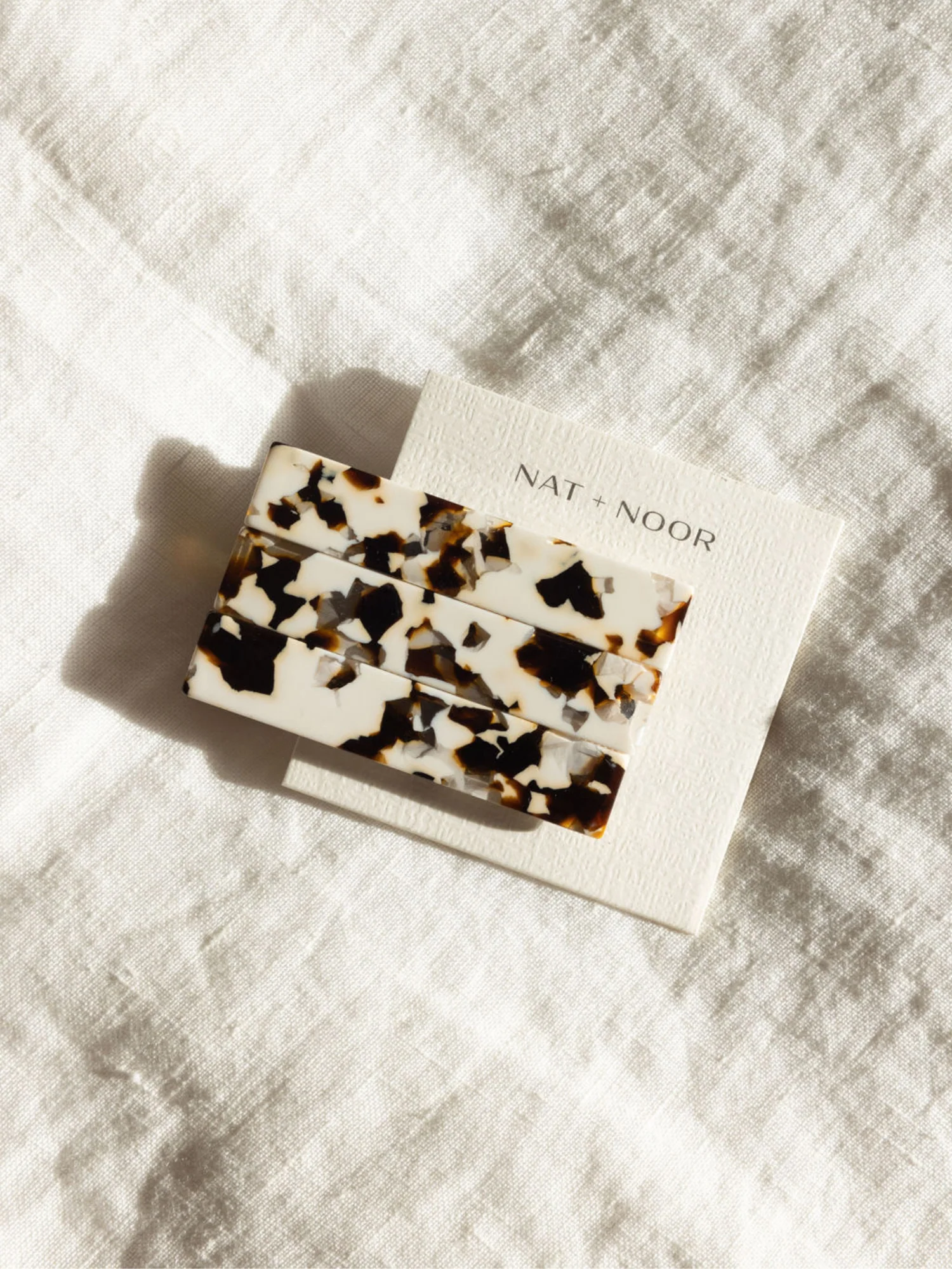 NAT + NOOR - Flora Hair Clips- Black + White - Image 5