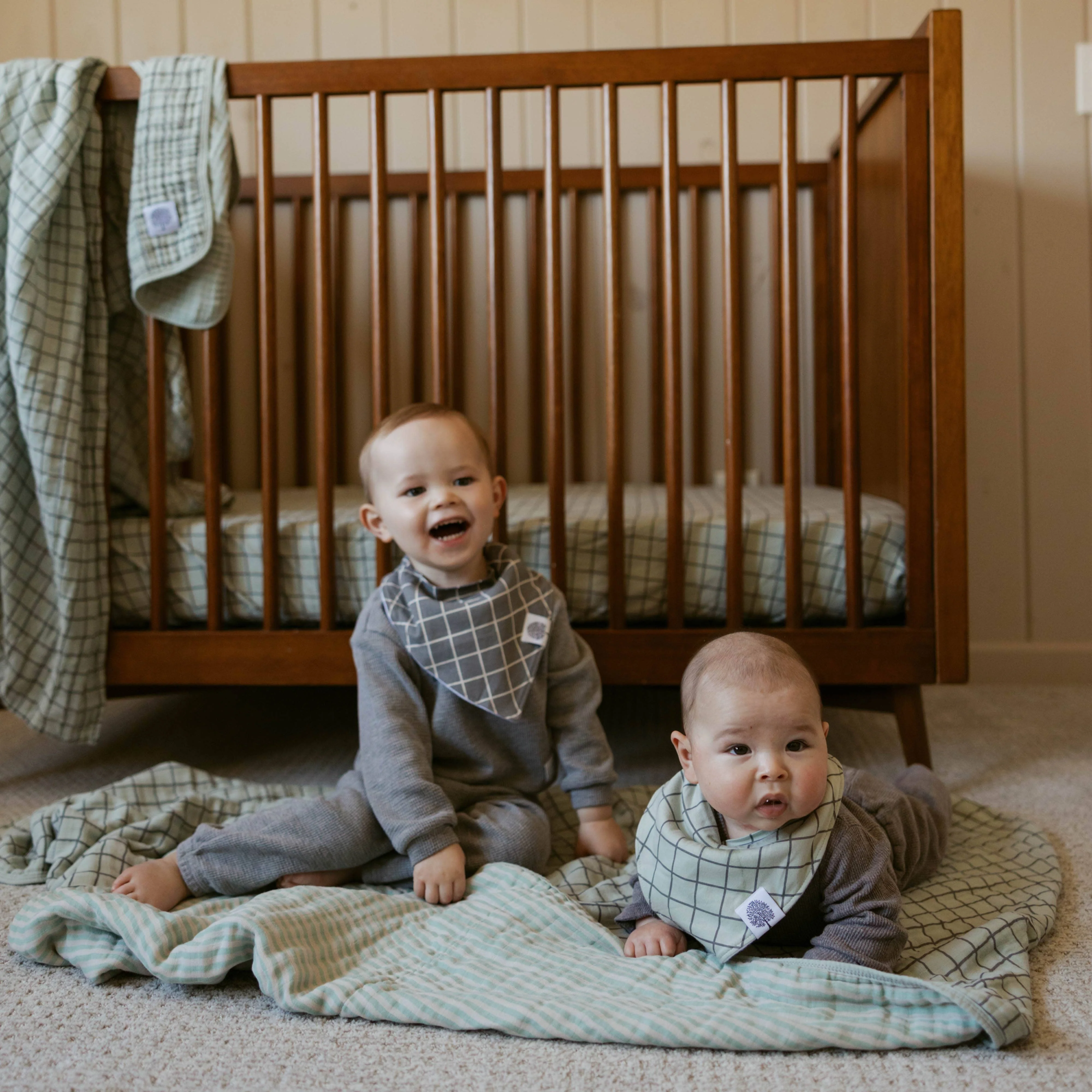 Parker Baby Co. - Sage Windowpane Quilt - Image 5