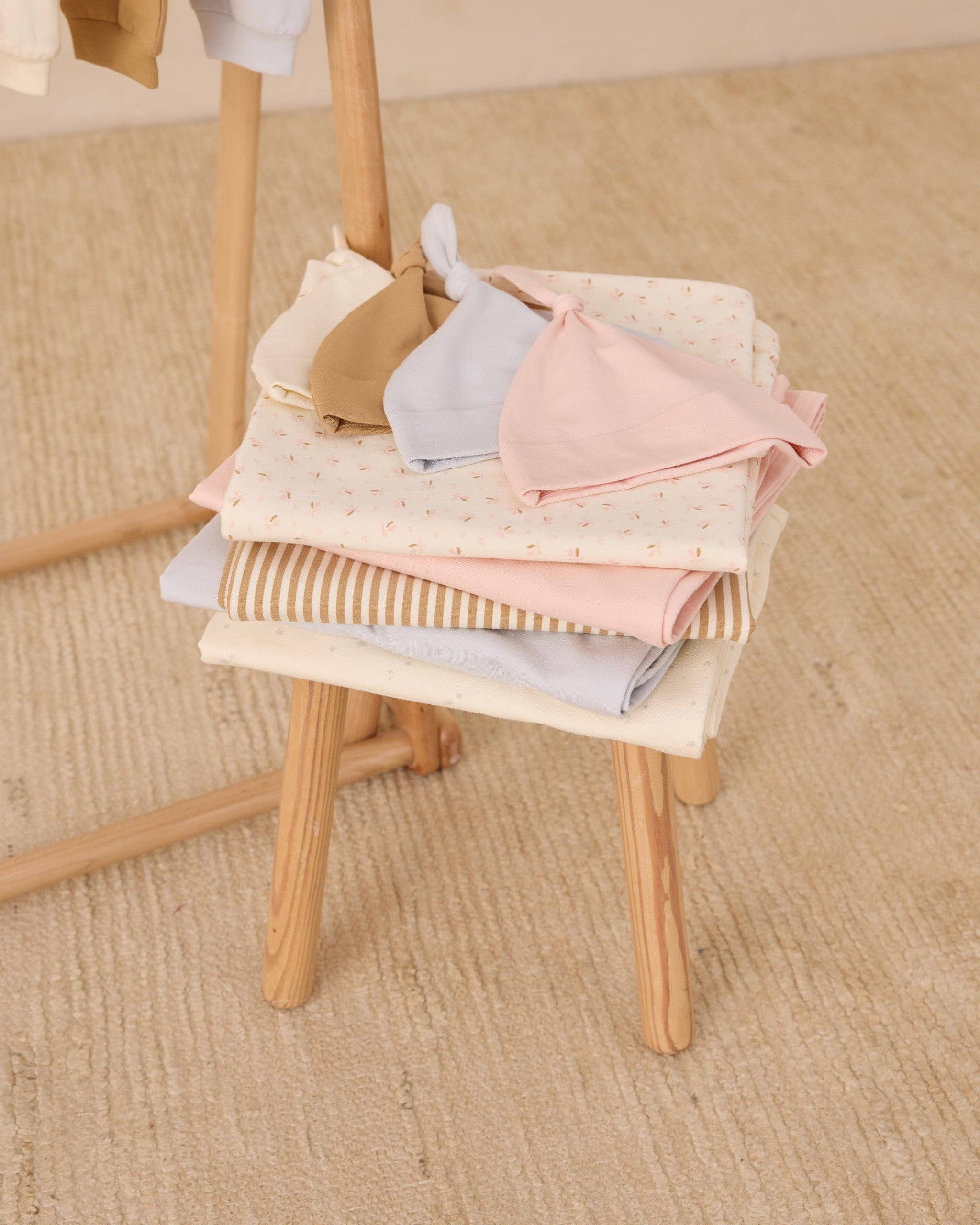 Quincy Mae - Baby Swaddle - Petal - Image 7