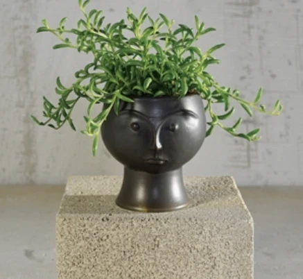 Rory Ceramic Face Vase - Image 2