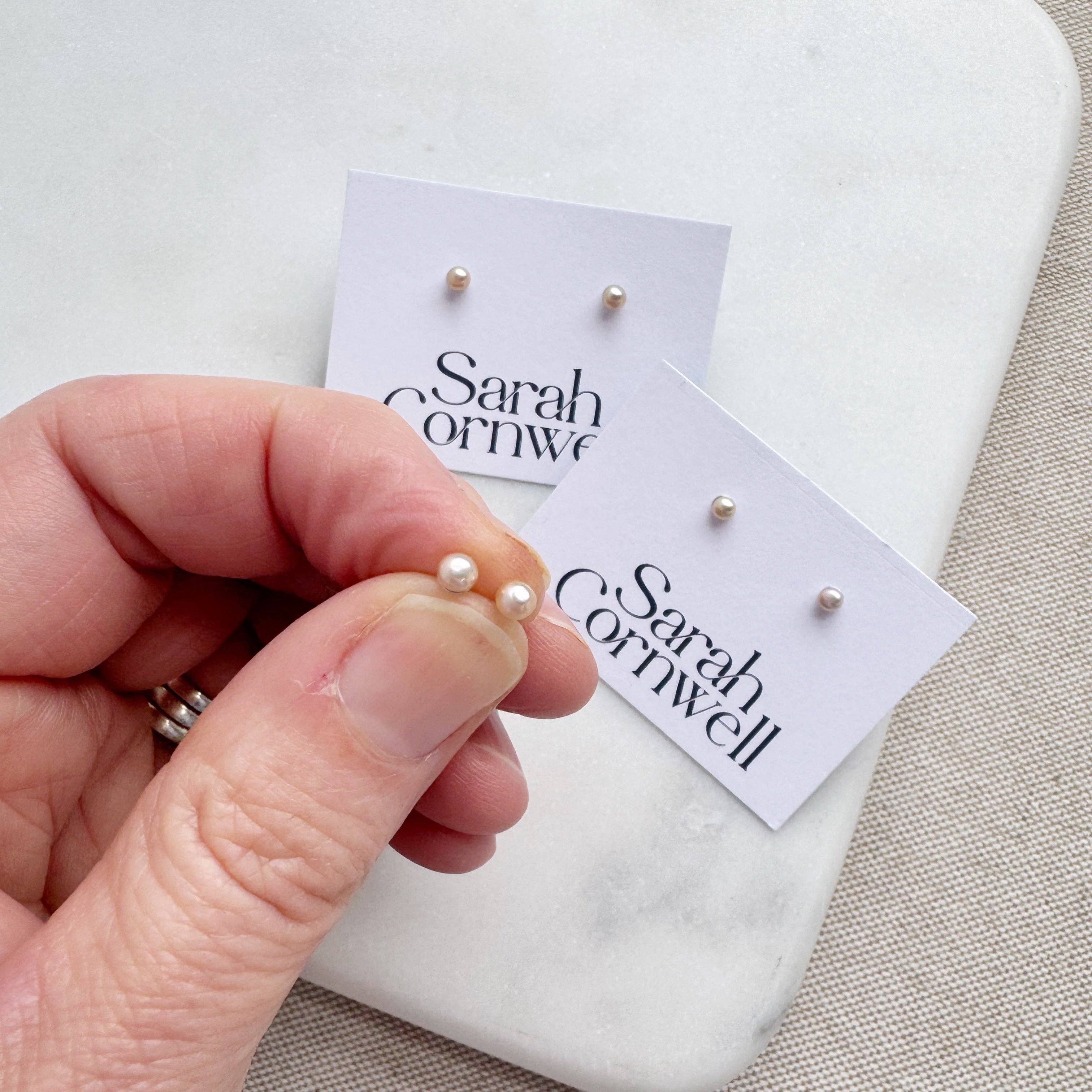 Sarah Cornwell - White Pearl Studs: 3-3.5mm - Image 3