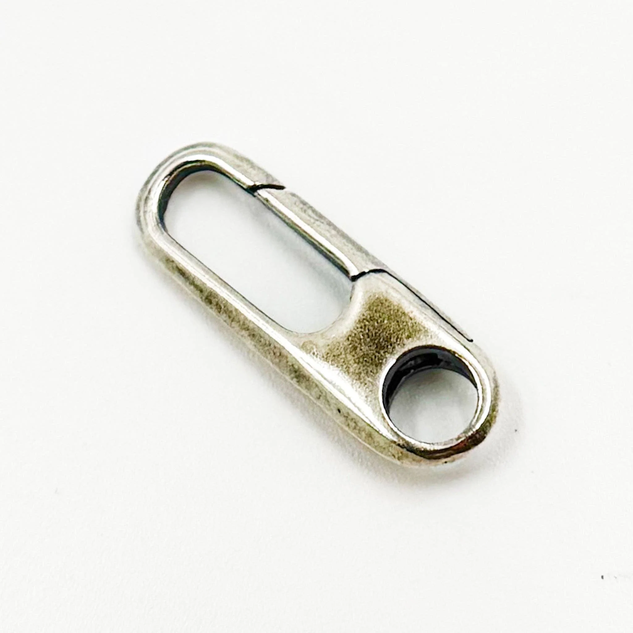 Tresor Jewelry Inc. - 20MM Oxidized Sterling Silver Oval Clasp - Image 3