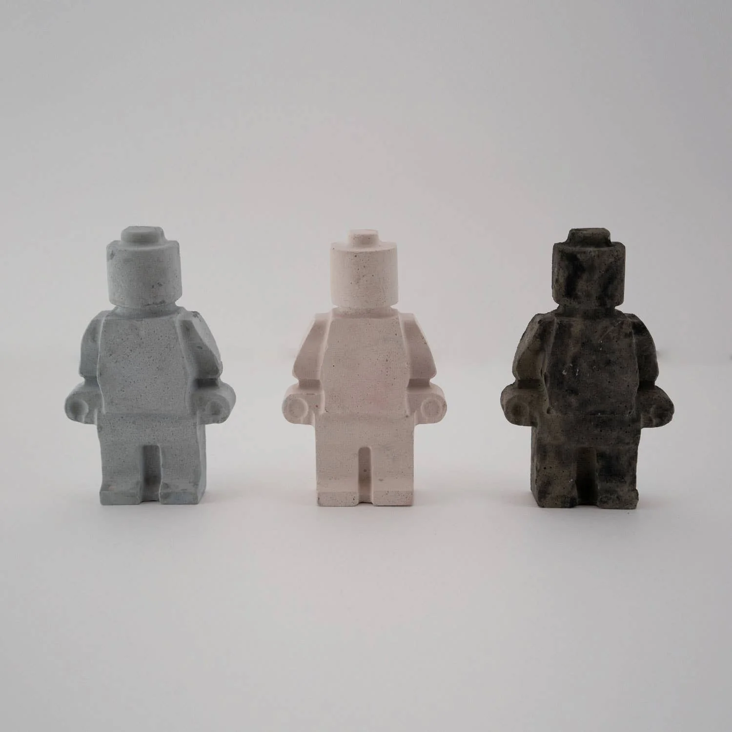 Uno Atelier - Large Legoman: Pink - Image 3