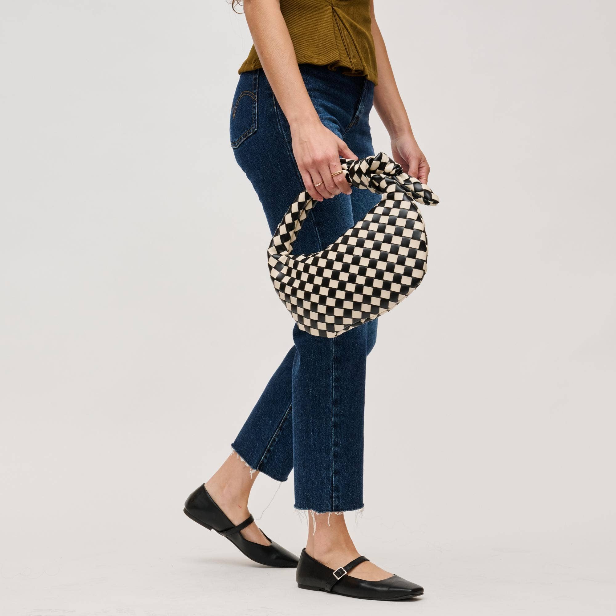 Urban Expressions - Lizbeth Woven Knot Clutch - Oatmilk - Image 13