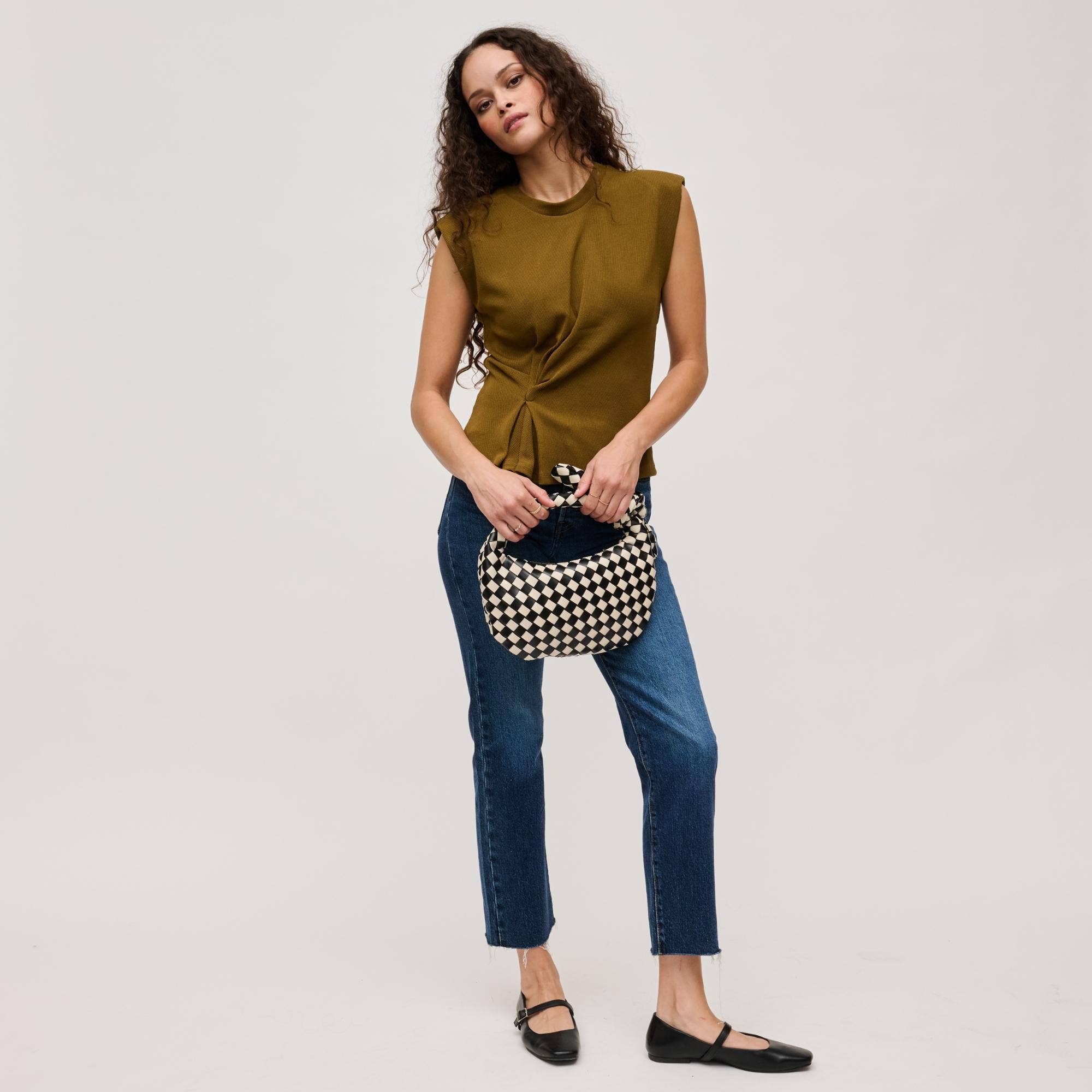 Urban Expressions - Lizbeth Woven Knot Clutch - Oatmilk - Image 14