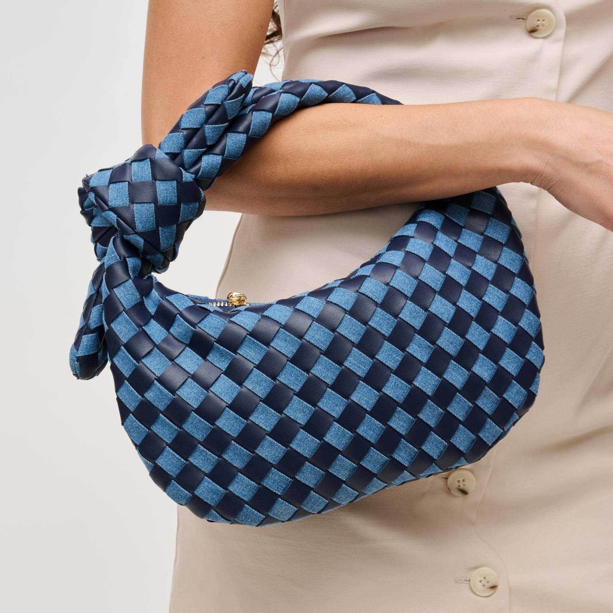 Urban Expressions - Lizbeth Woven Knot Clutch - Oatmilk - Image 19