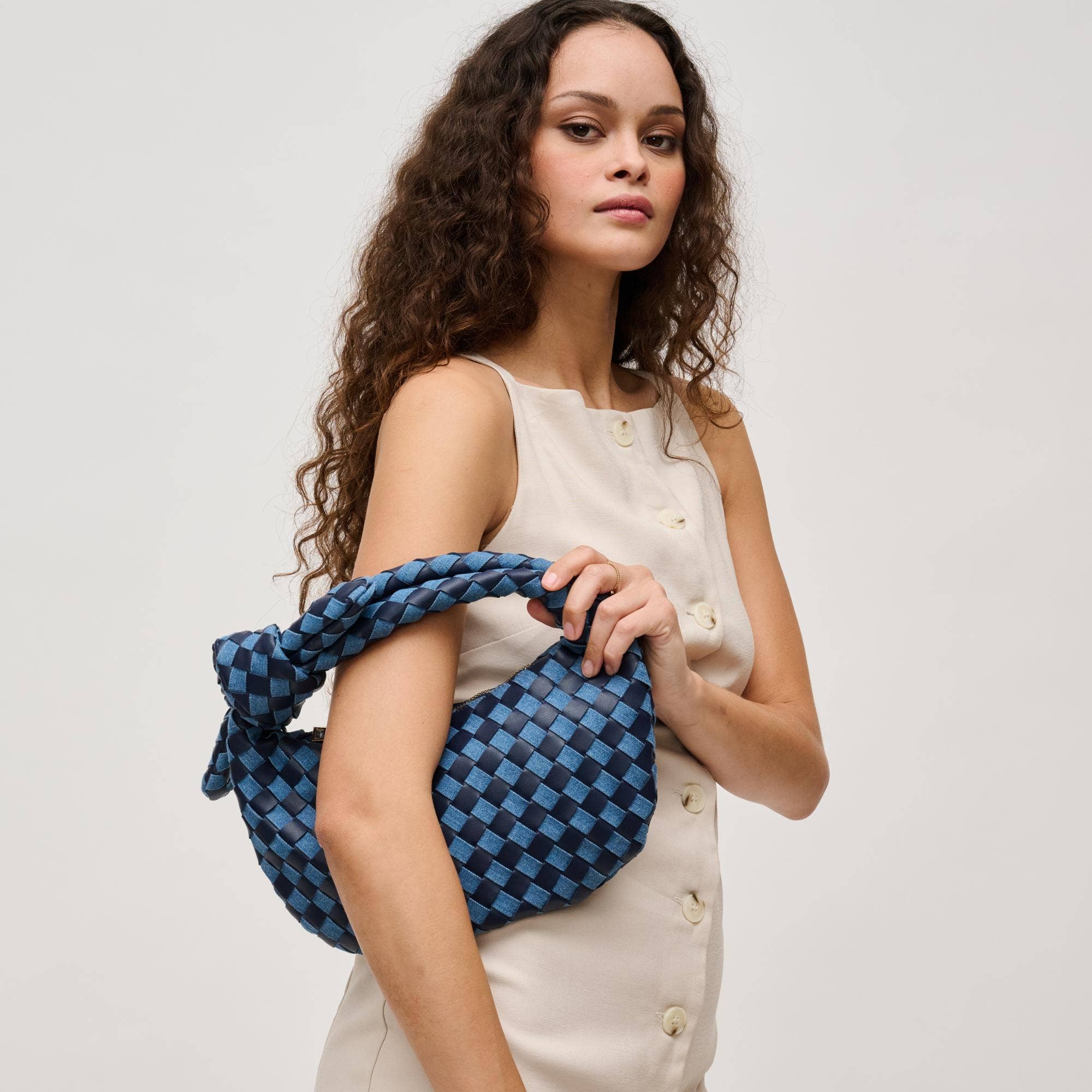 Urban Expressions - Lizbeth Woven Knot Clutch - Oatmilk - Image 21