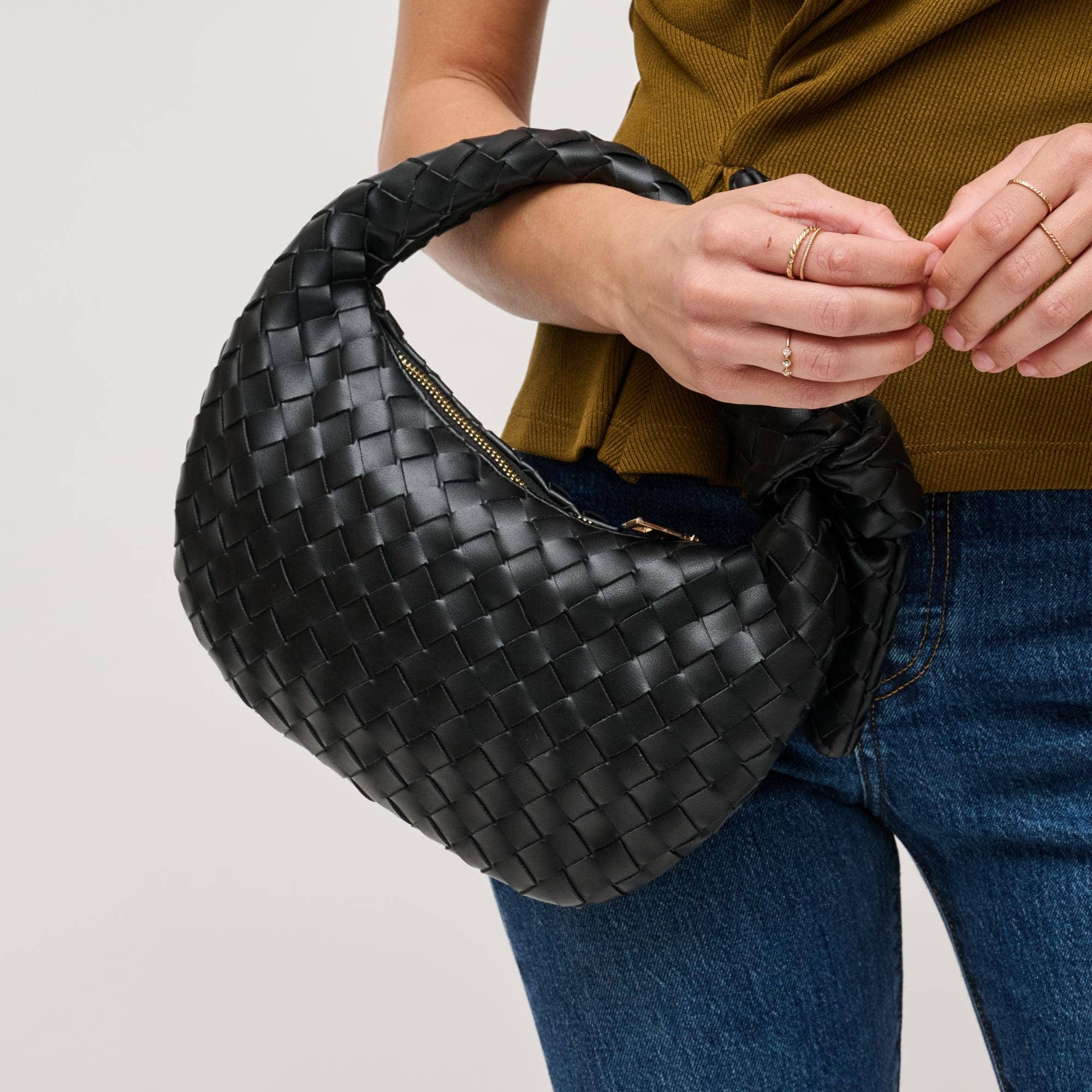Urban Expressions - Lizbeth Woven Knot Clutch - Oatmilk - Image 6